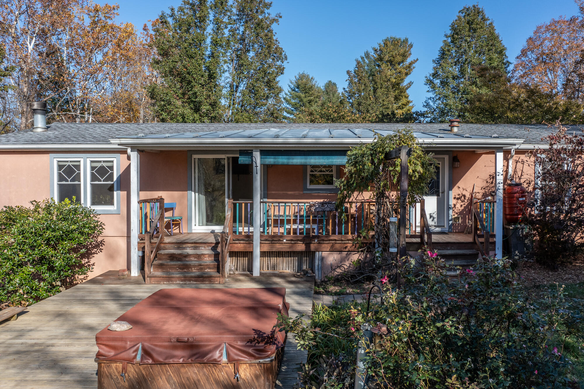 68 Woodrow Ln