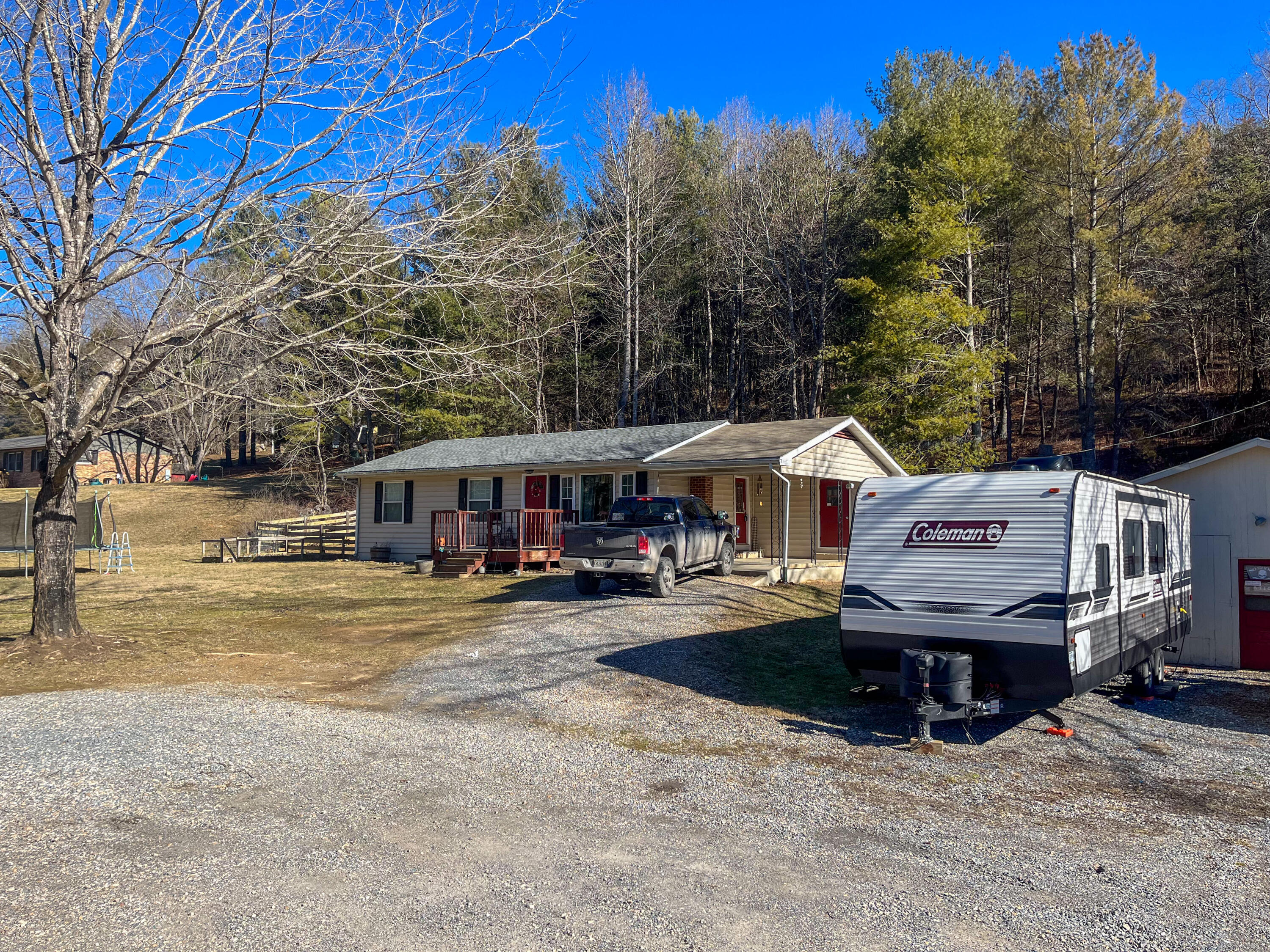 795 Farmhouse Rd