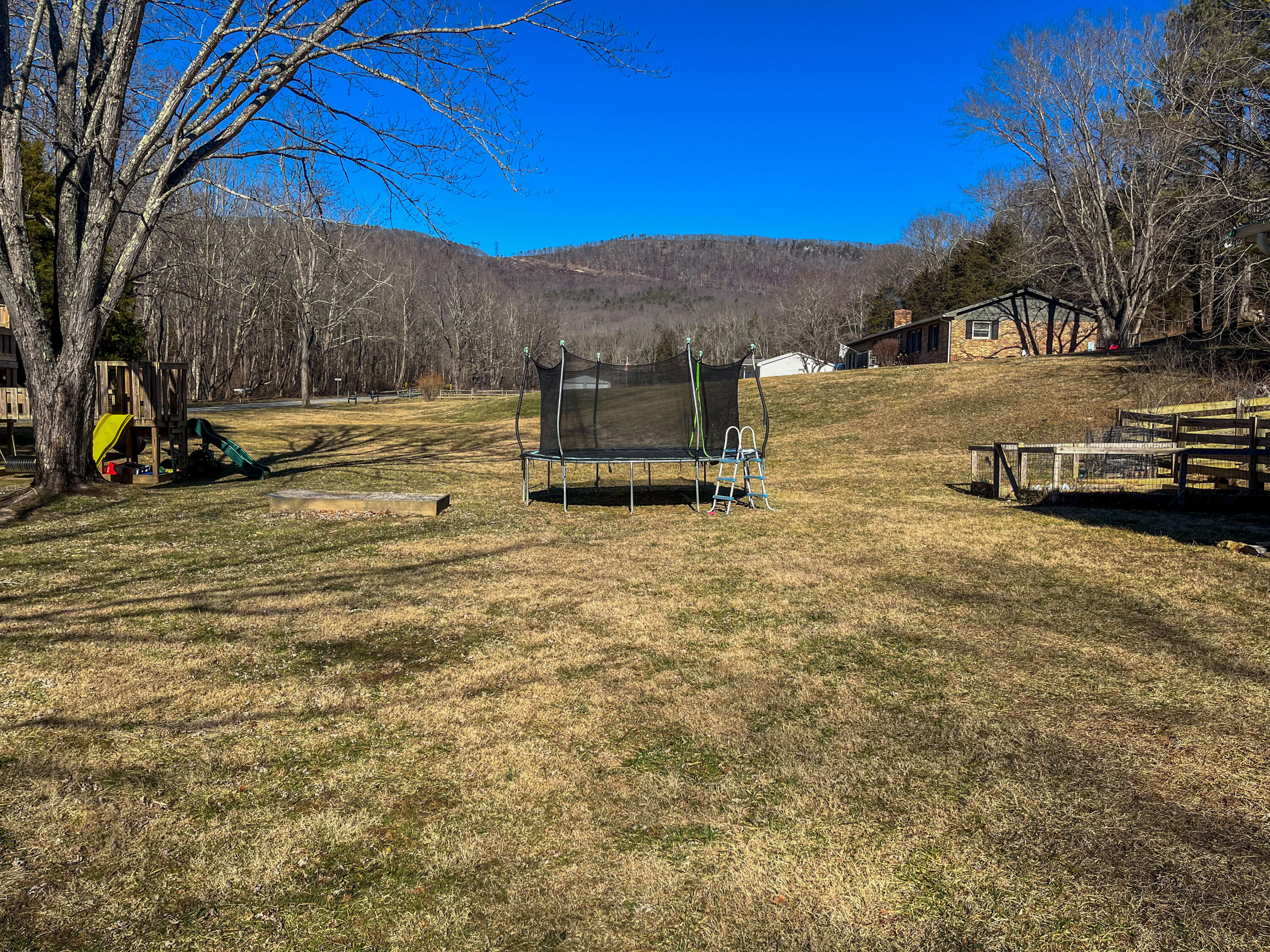 795 Farmhouse Rd