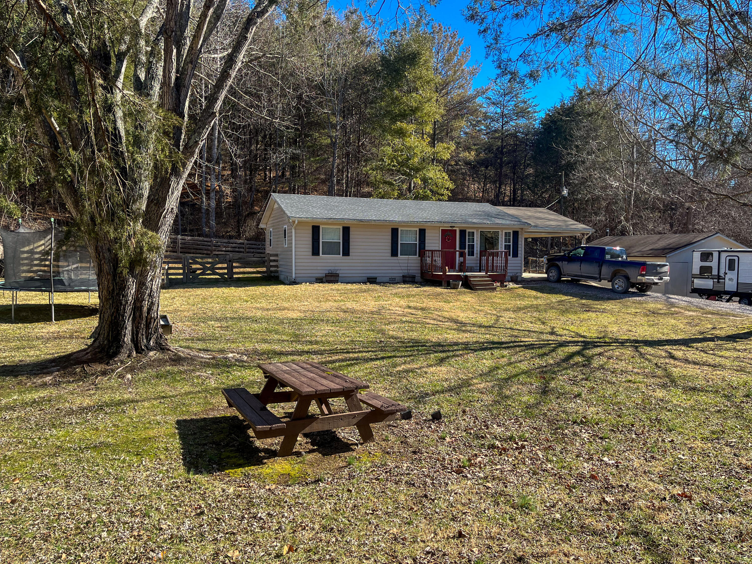 795 Farmhouse Rd