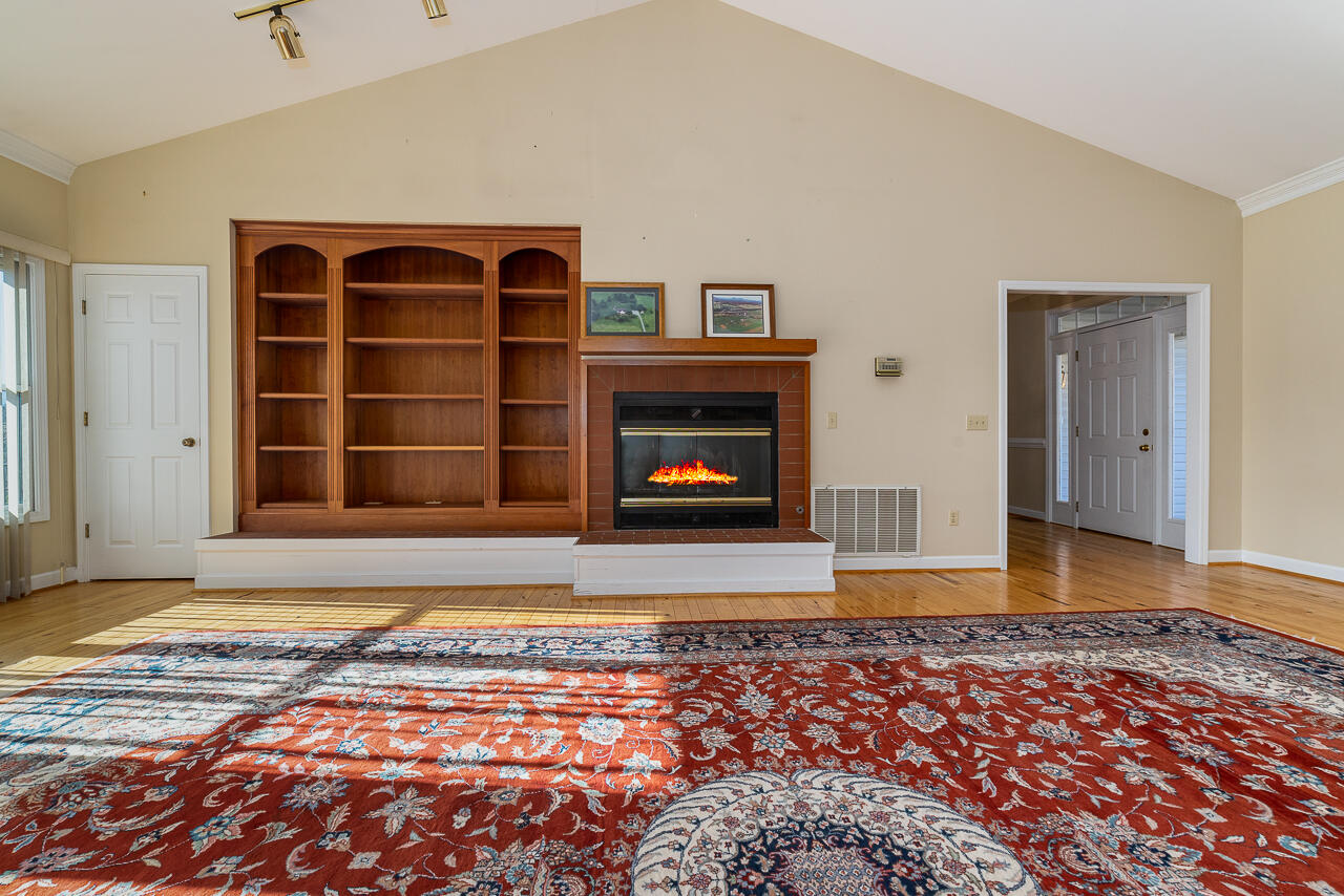 262 Tinkerville Rd