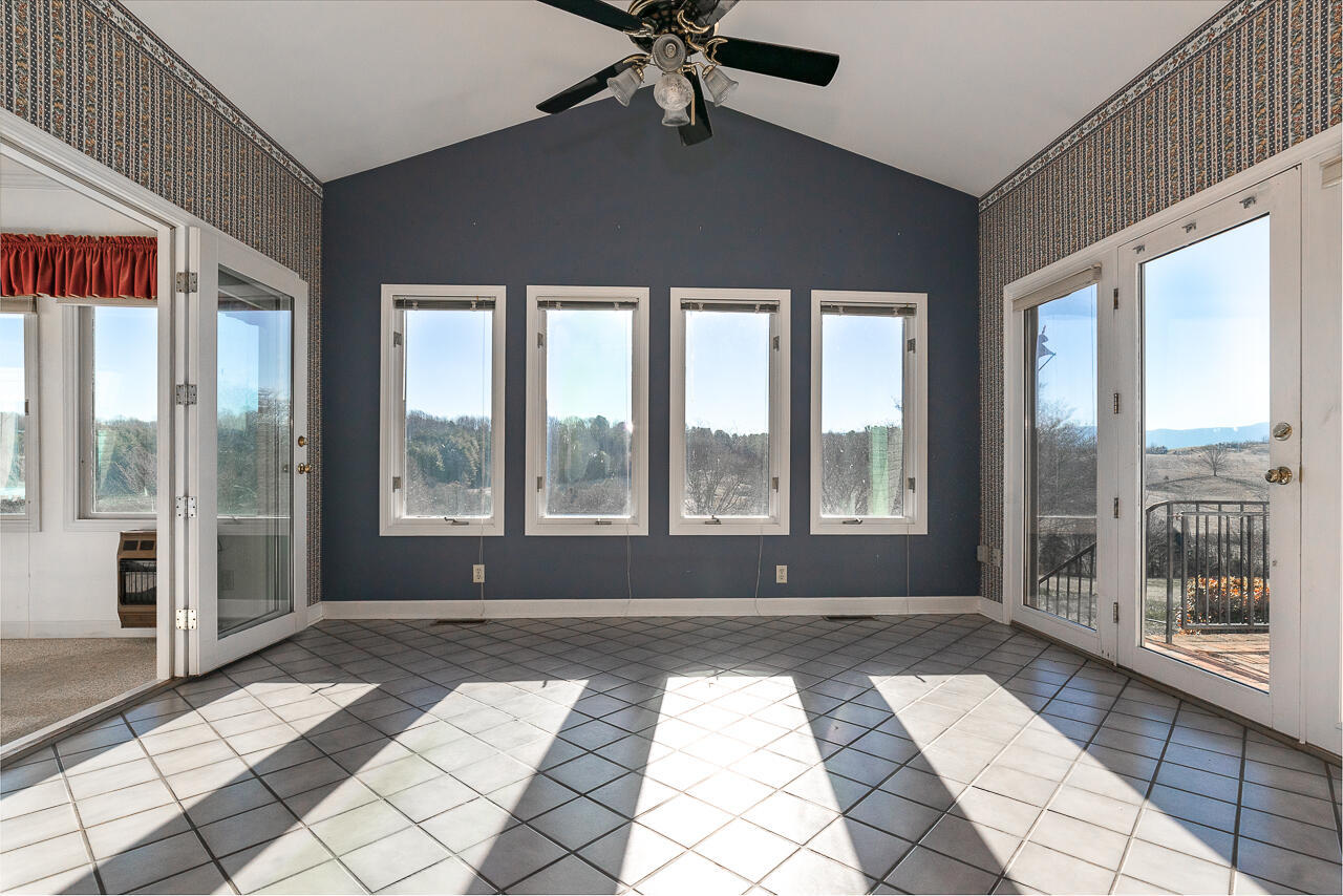 262 Tinkerville Rd