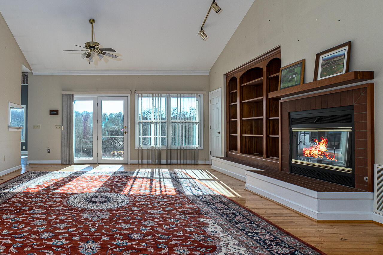 262 Tinkerville Rd