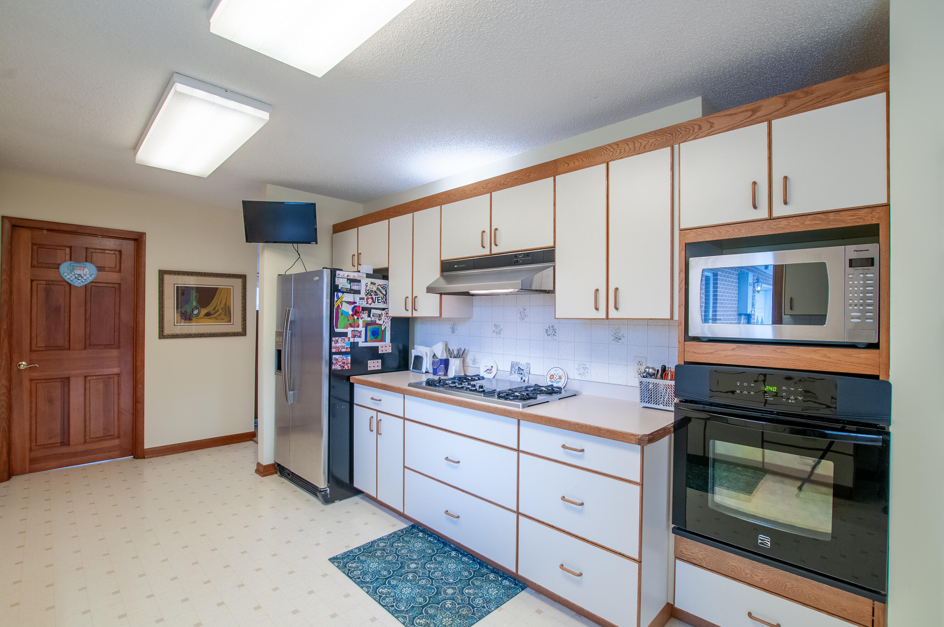 106 Merrick Ln