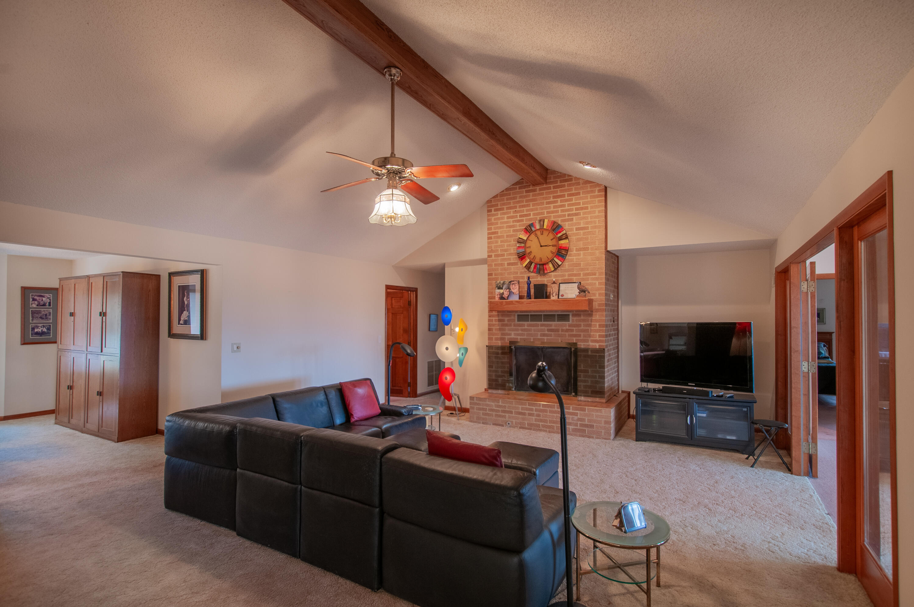 106 Merrick Ln