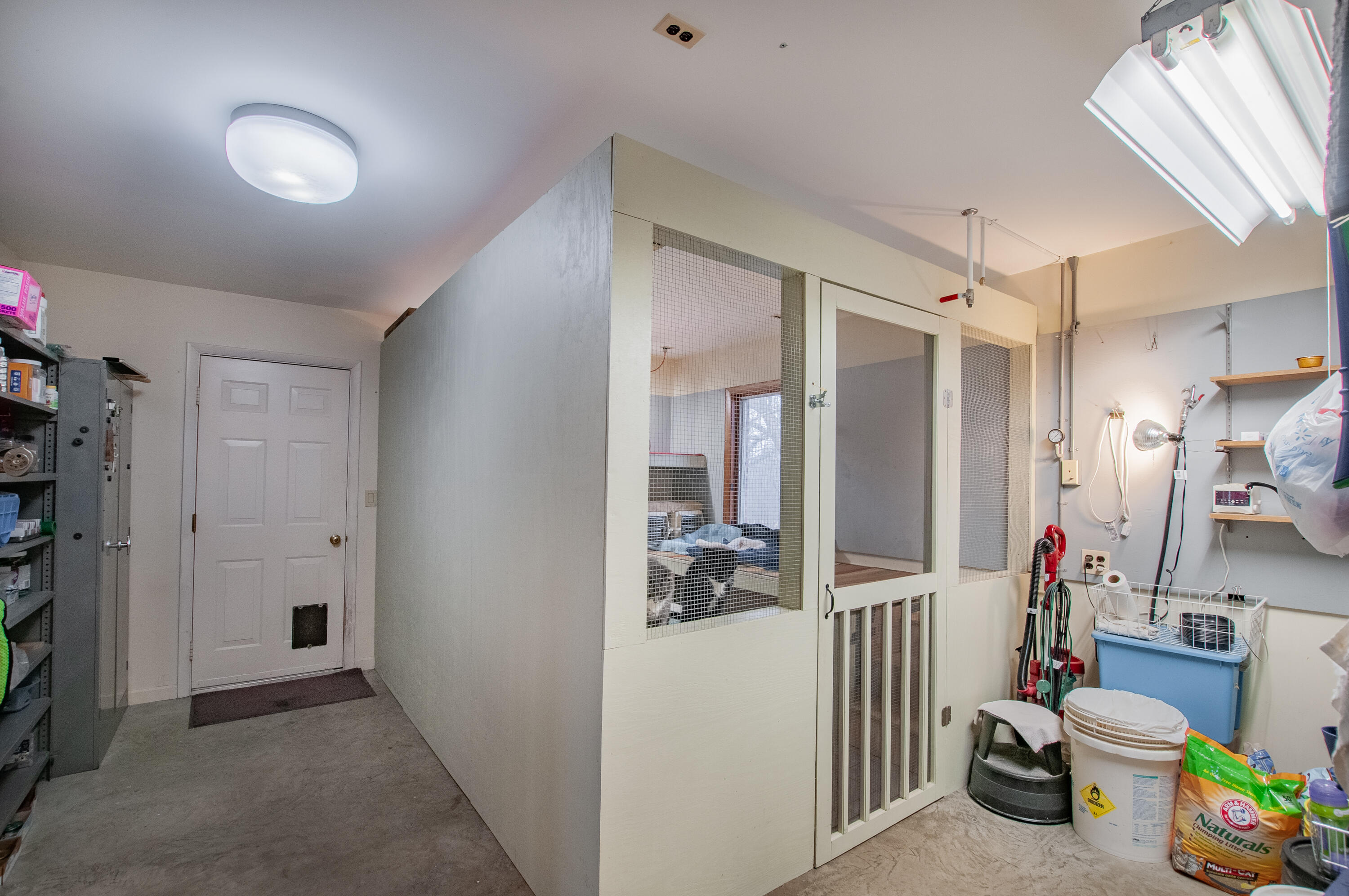 106 Merrick Ln