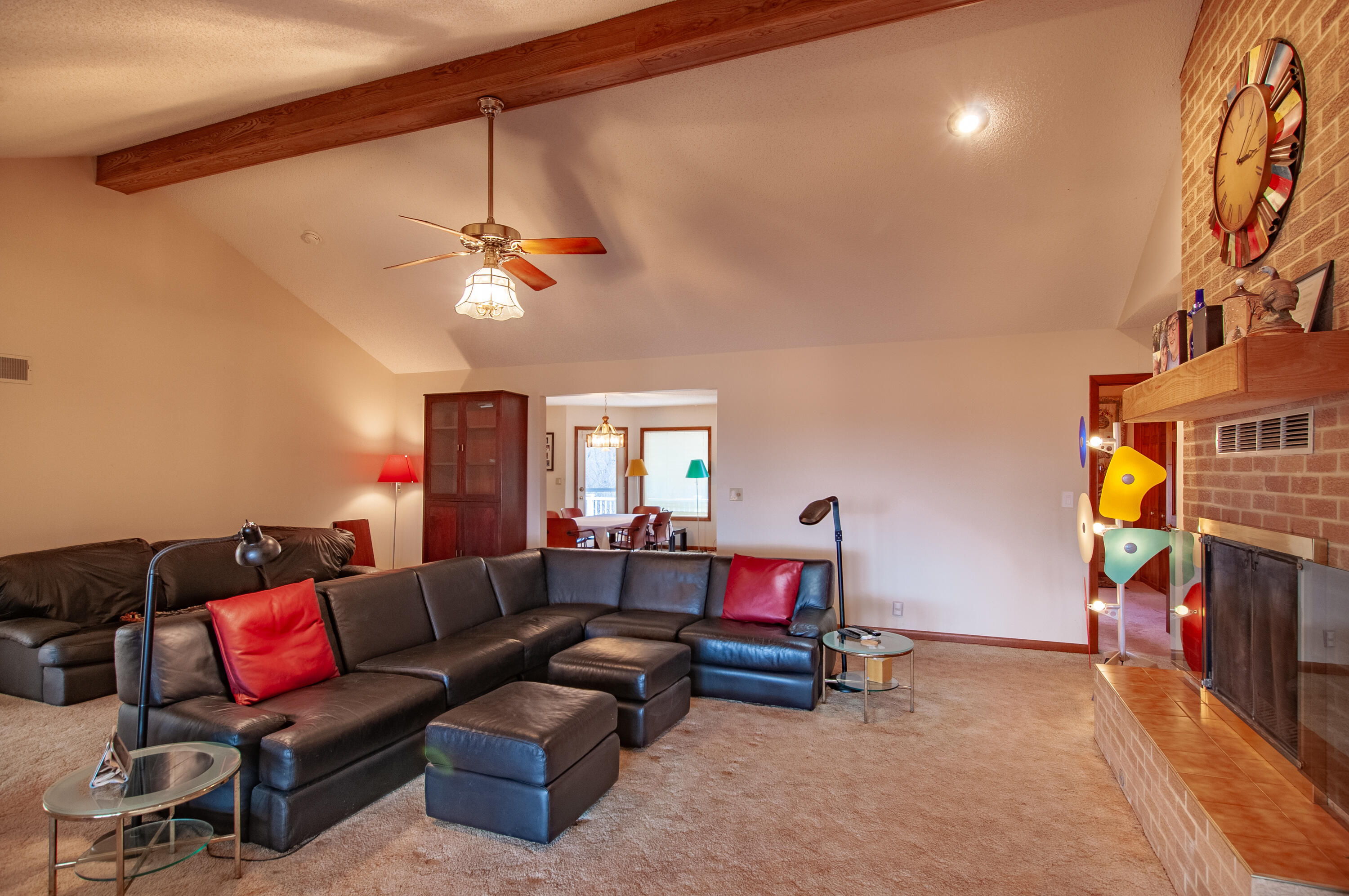 106 Merrick Ln