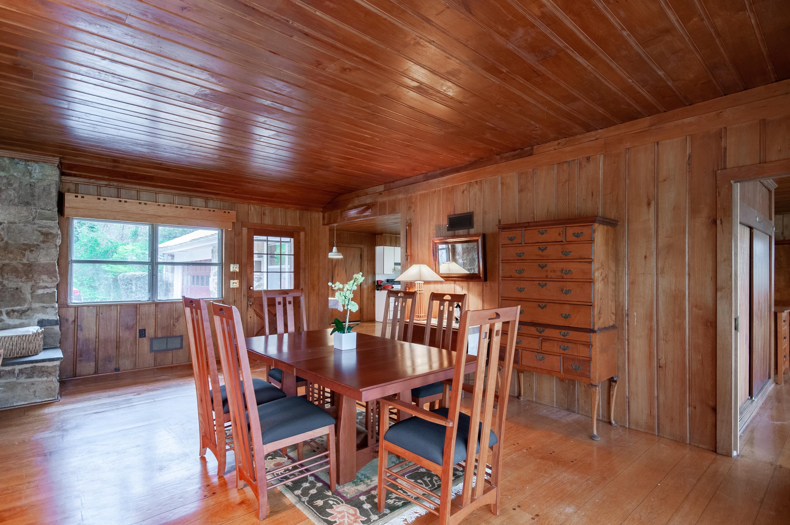 386 Fredericksburg Rd