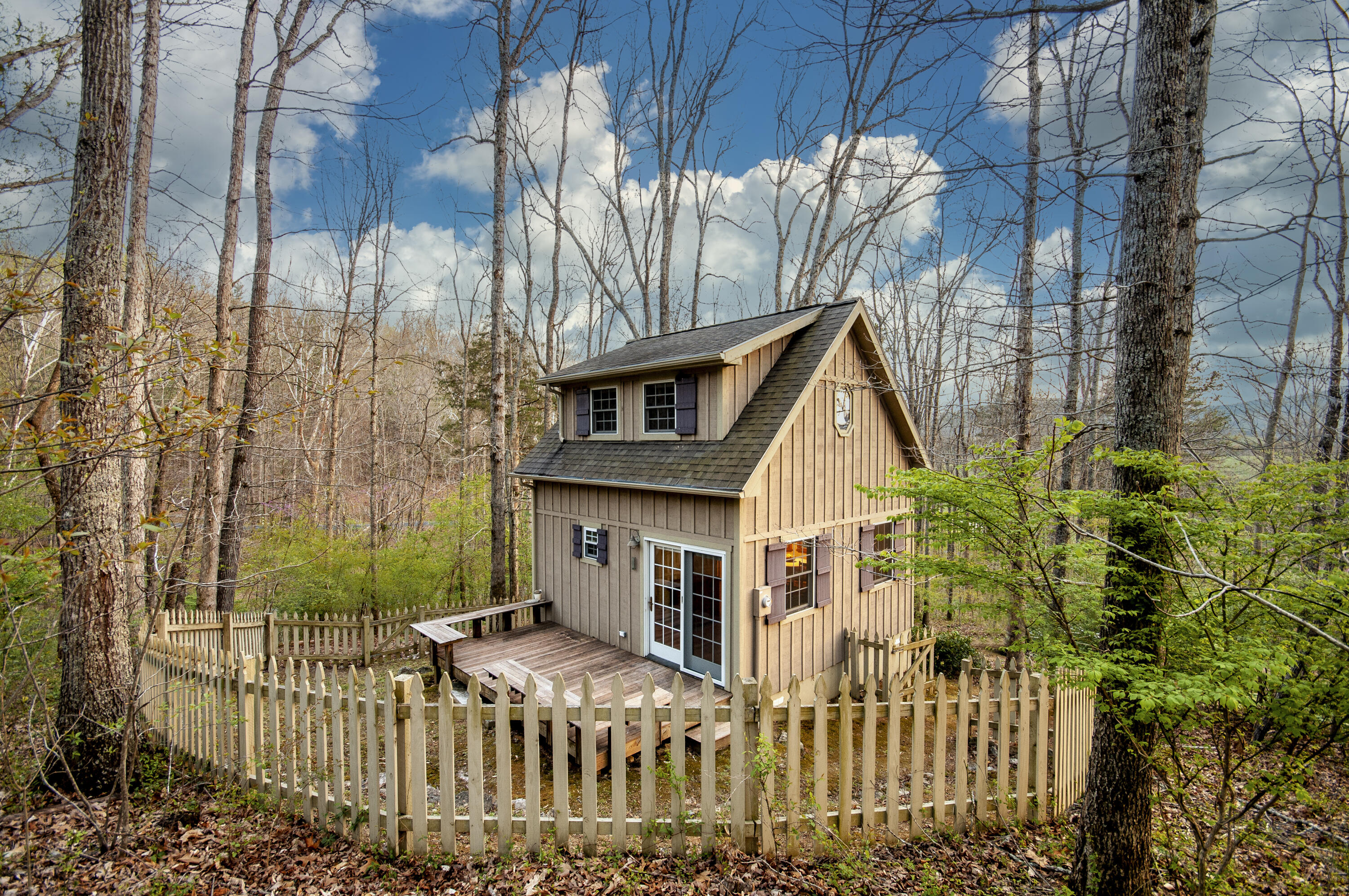 386 Fredericksburg Rd