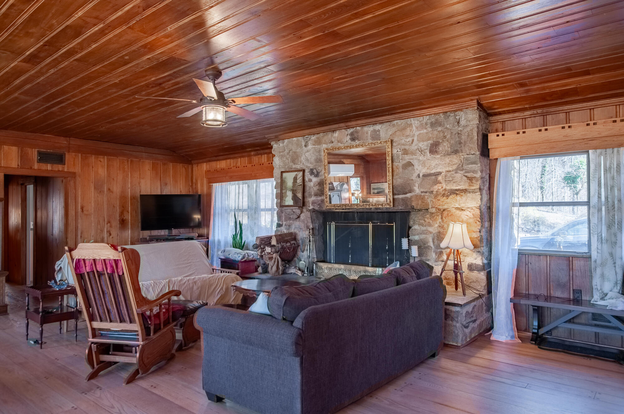386 Fredericksburg Rd