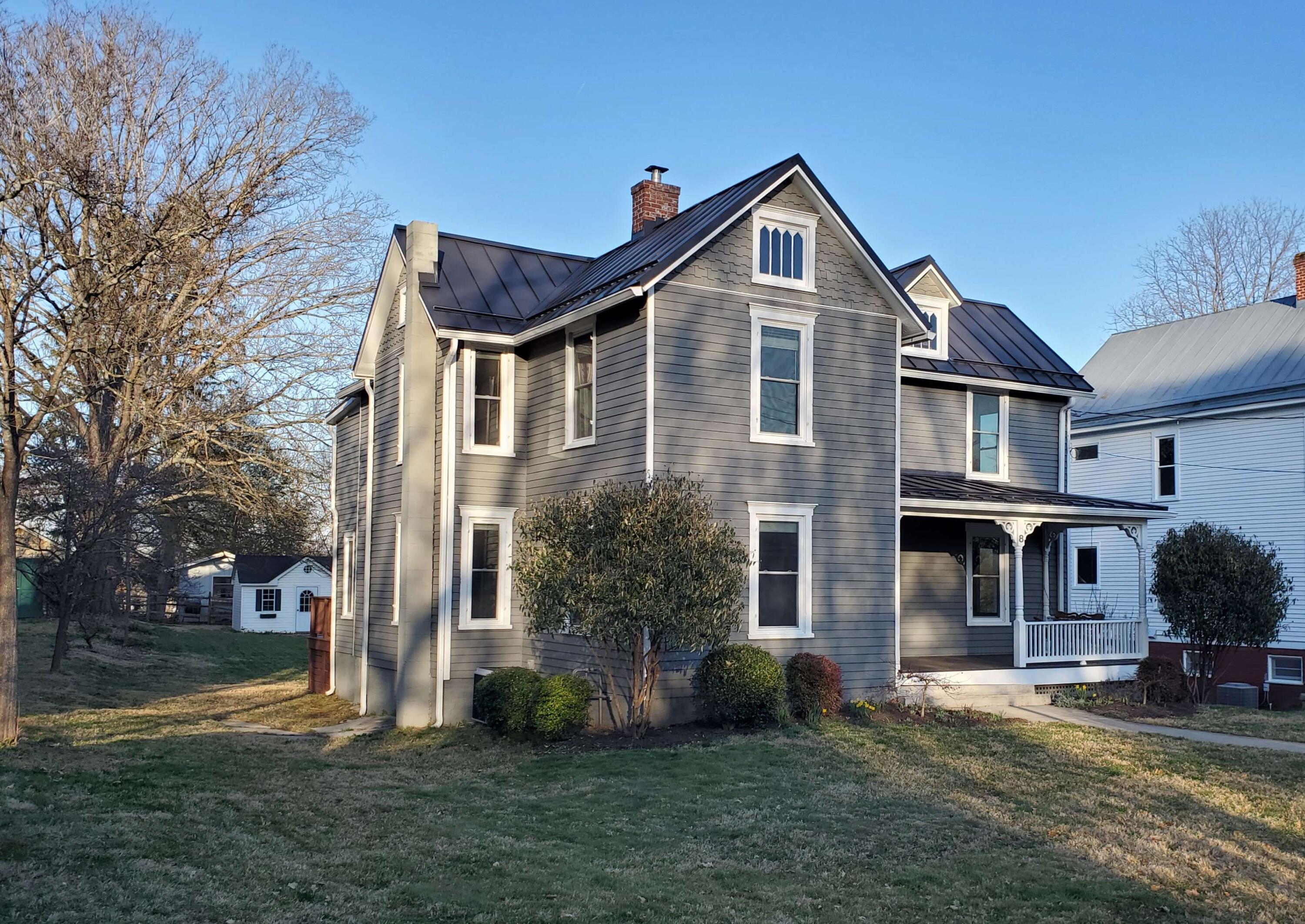 8 Houston St