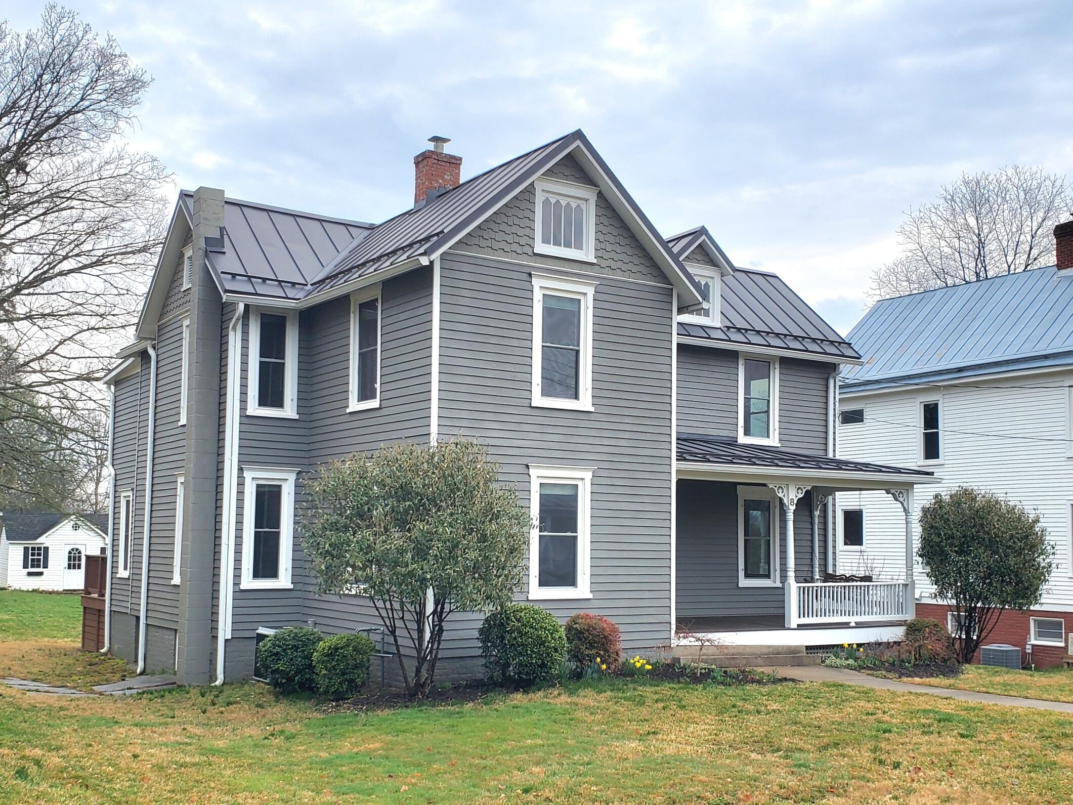 8 Houston St