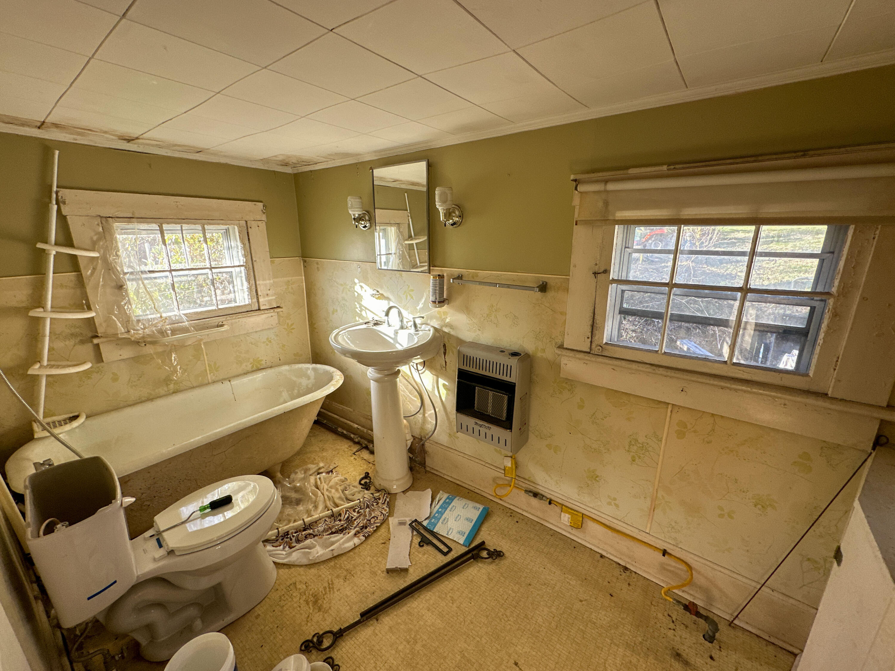 821 Orchard Ave