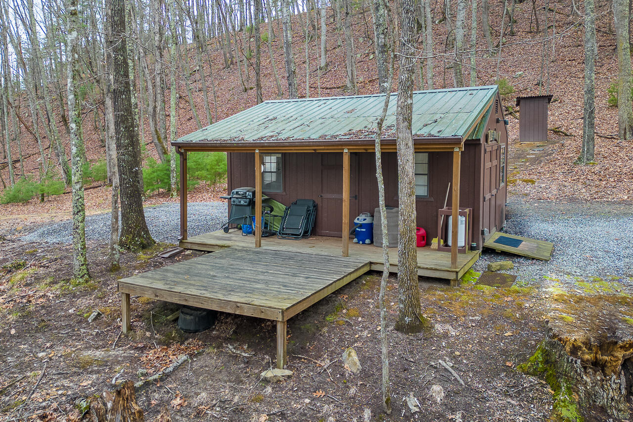 440 Acres Pig Run Rd