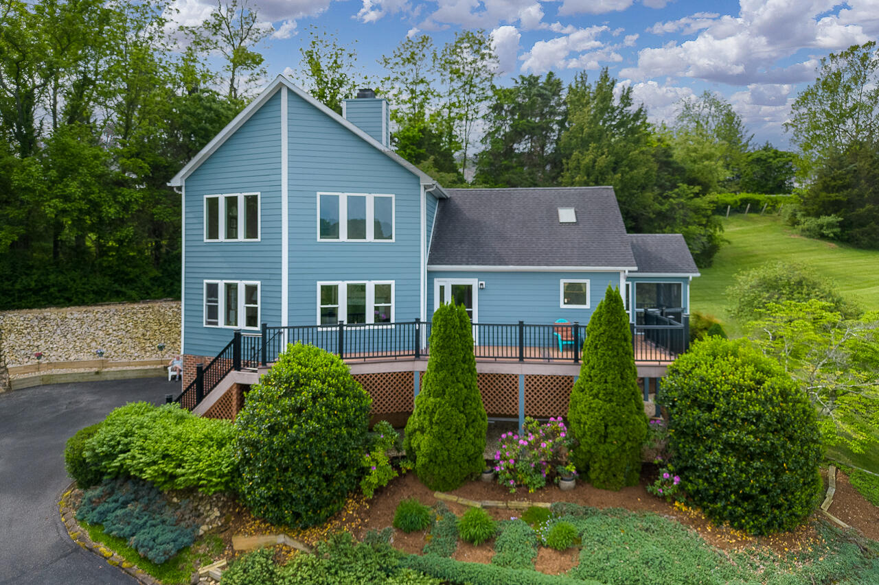 7 Hamilton Dr