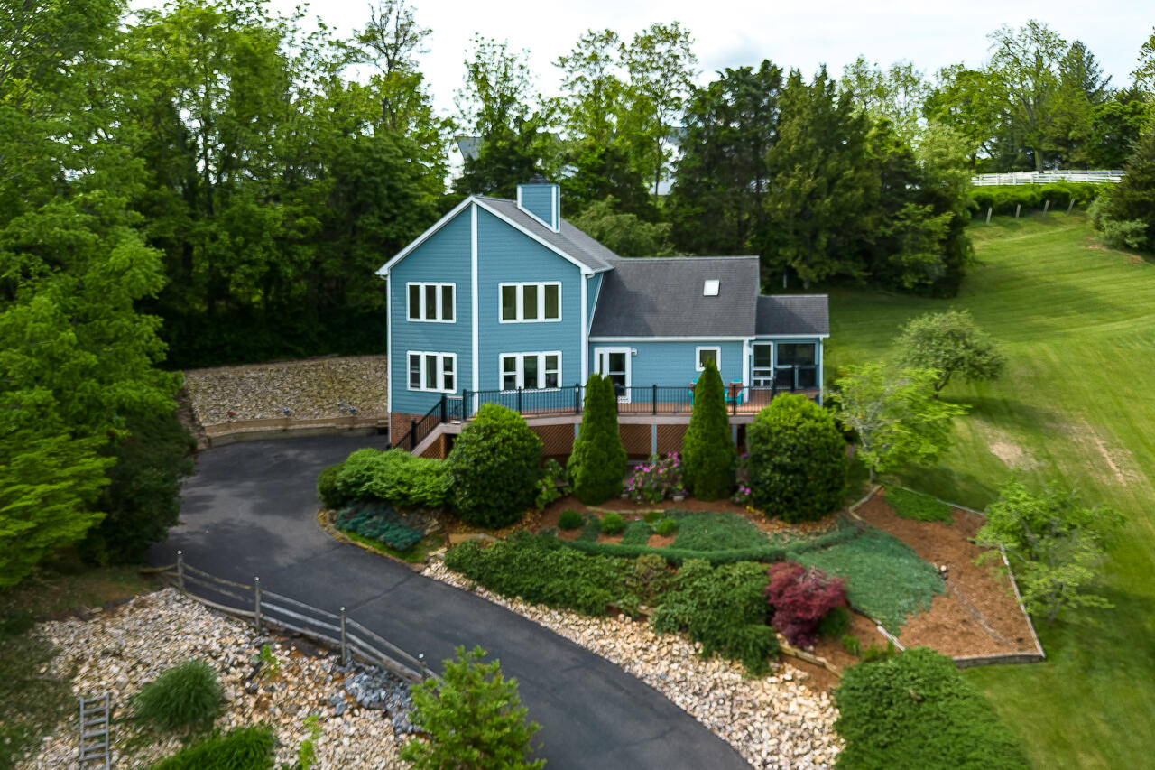 7 Hamilton Dr