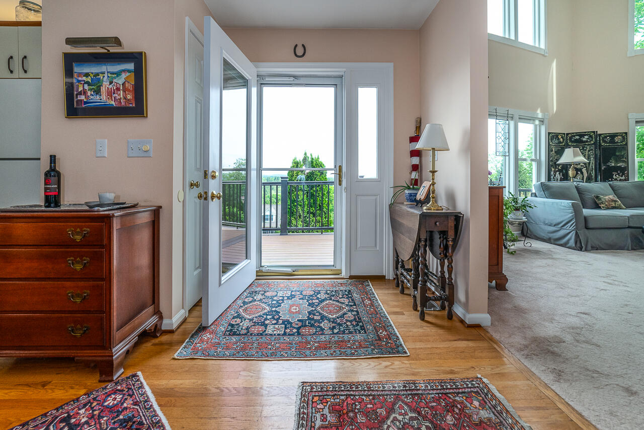 7 Hamilton Dr
