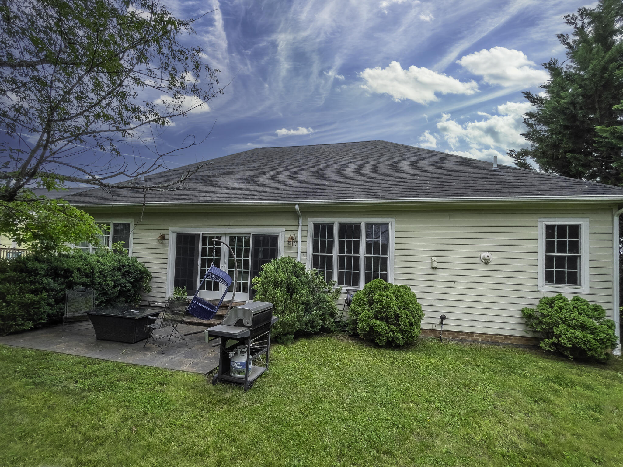 71 Woodridge Ln