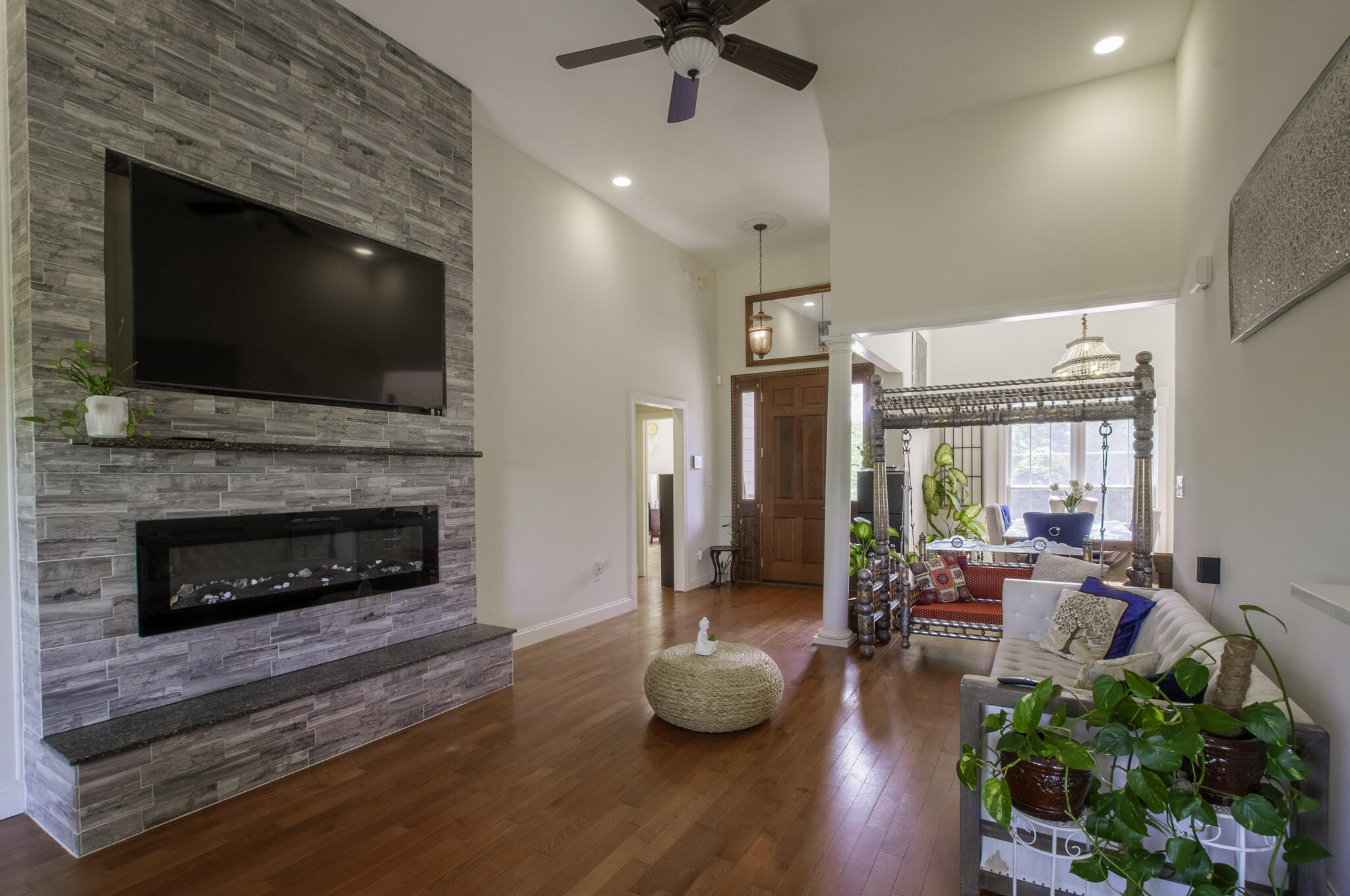 71 Woodridge Ln