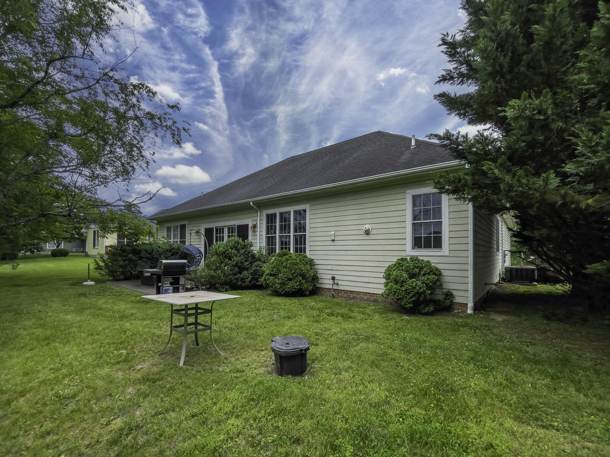 71 Woodridge Ln