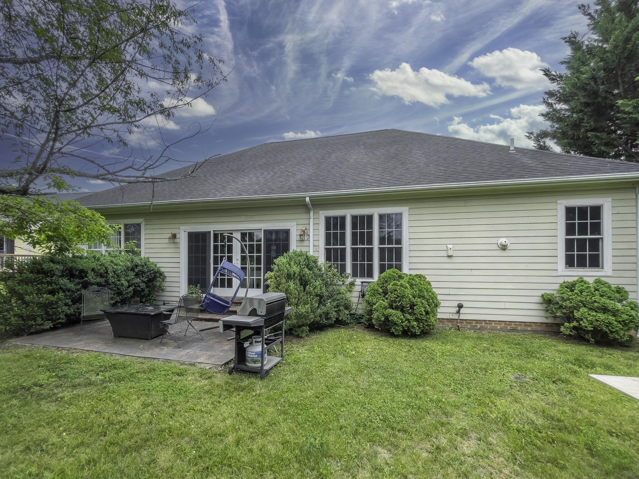 71 Woodridge Ln