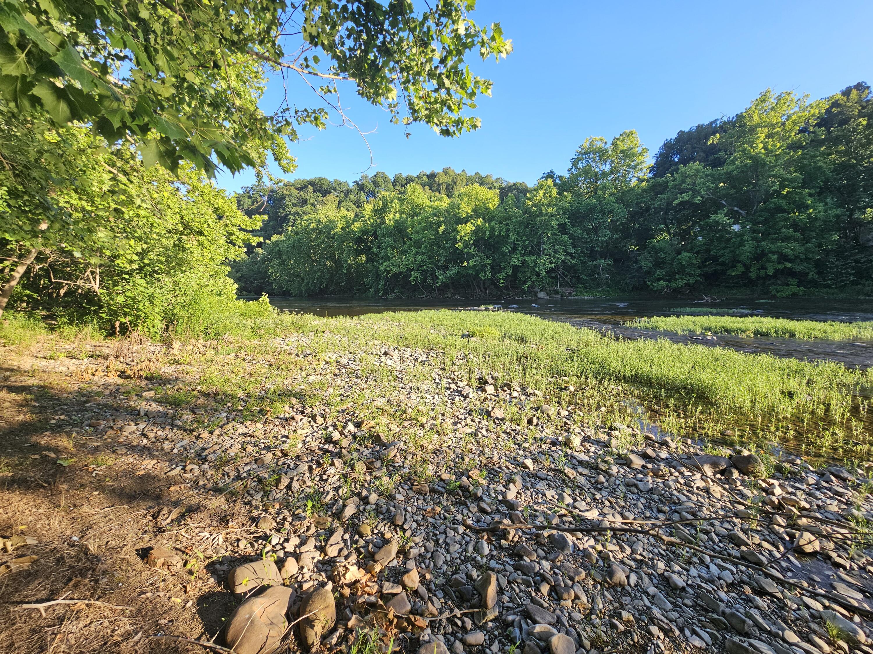 2853 River Rd