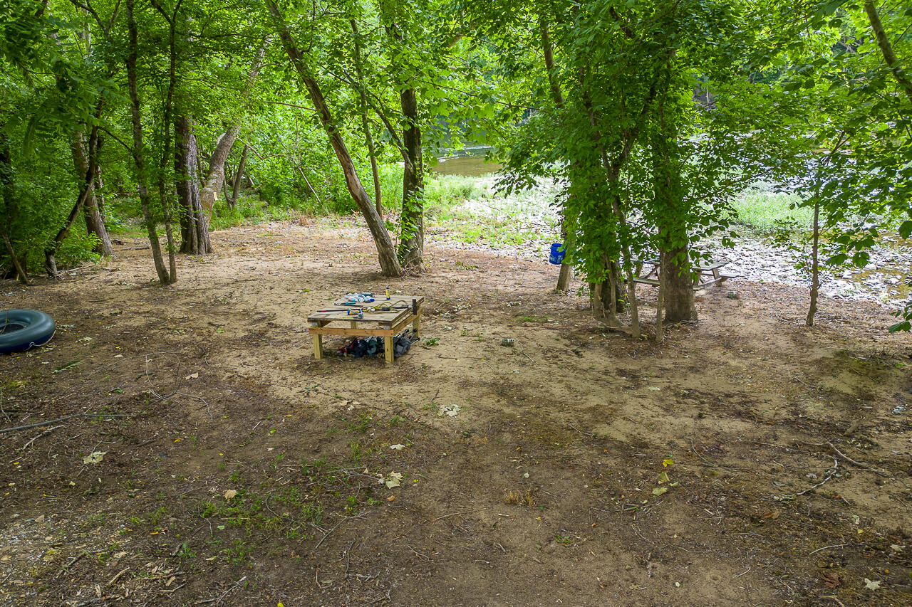2853 River Rd