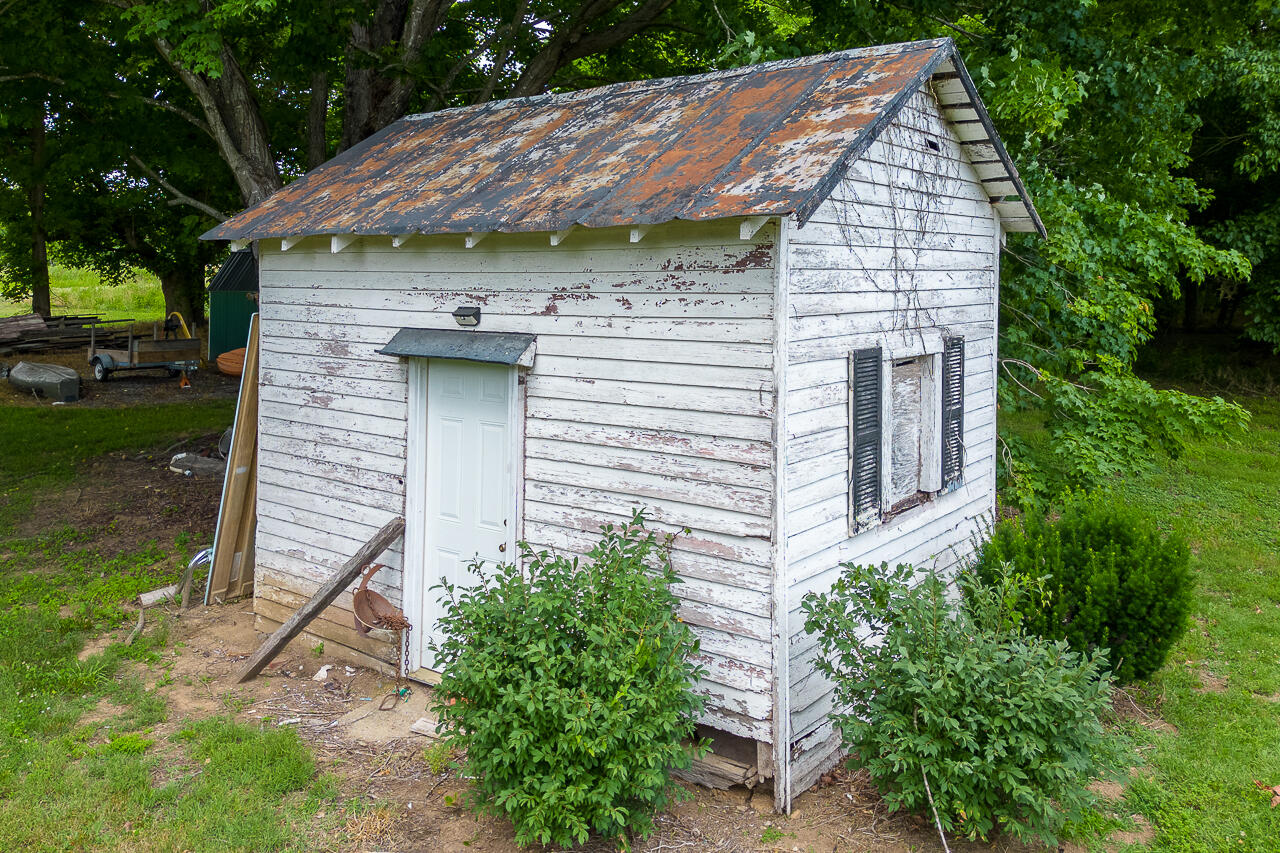 2853 River Rd