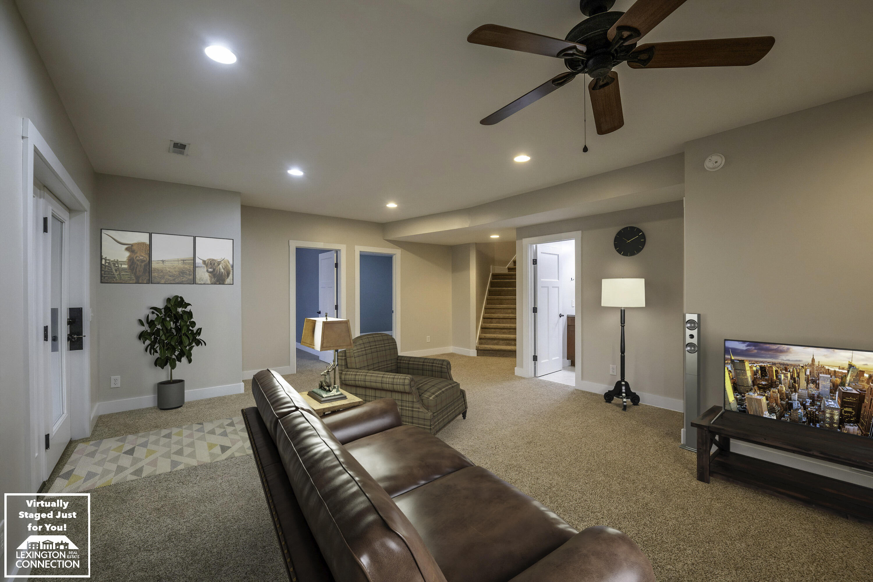 40 Cora Ln