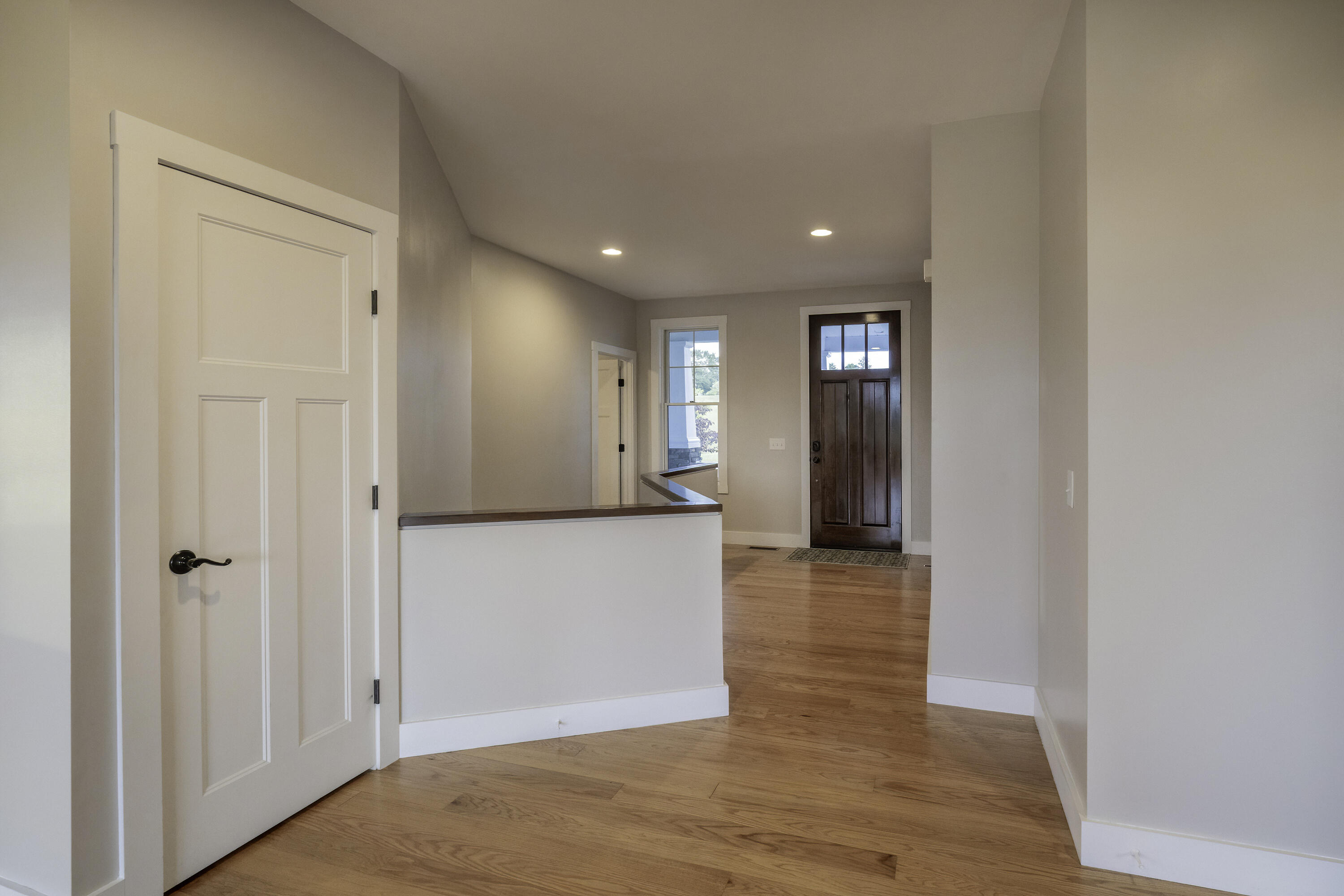 40 Cora Ln