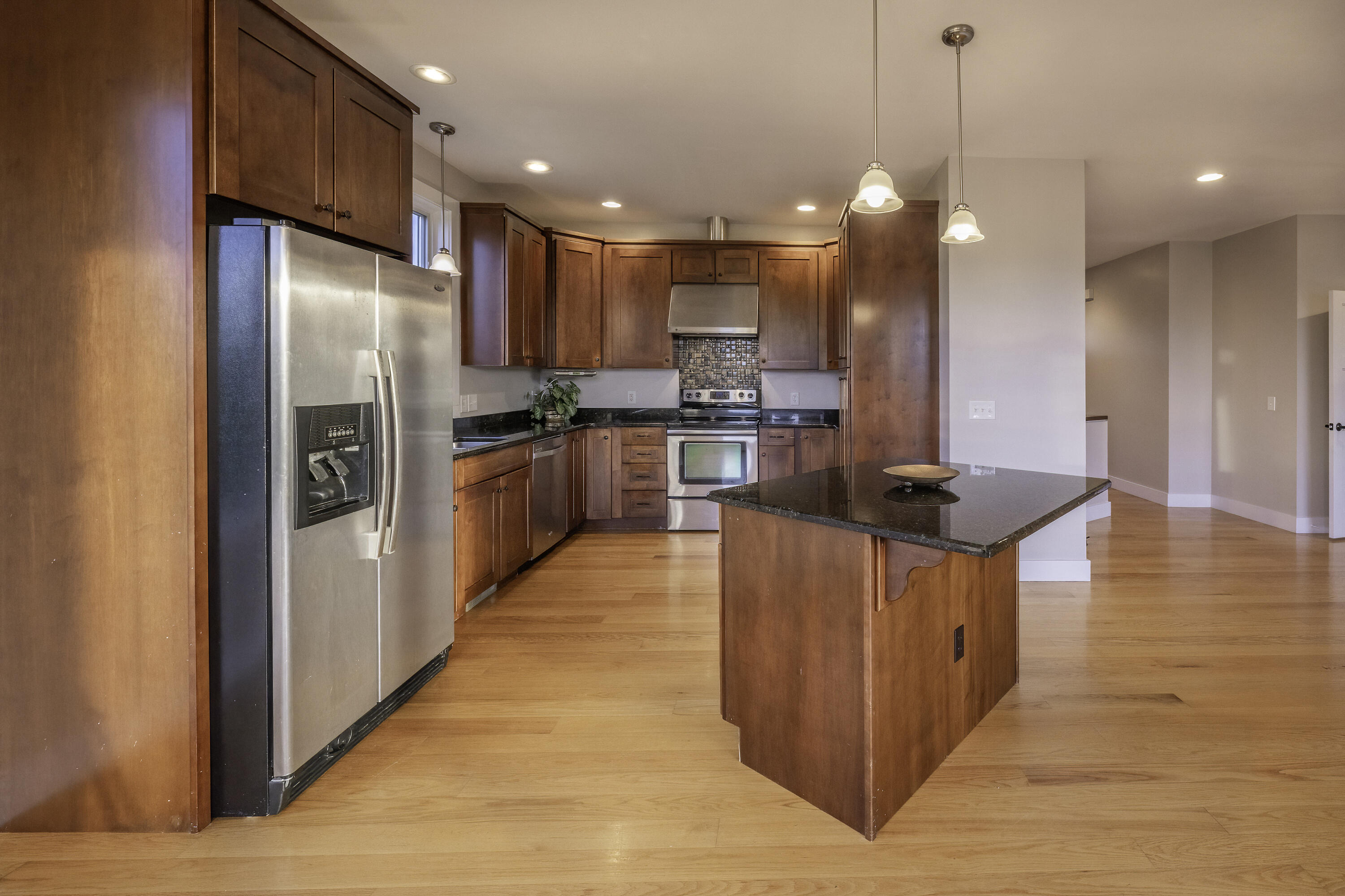 40 Cora Ln