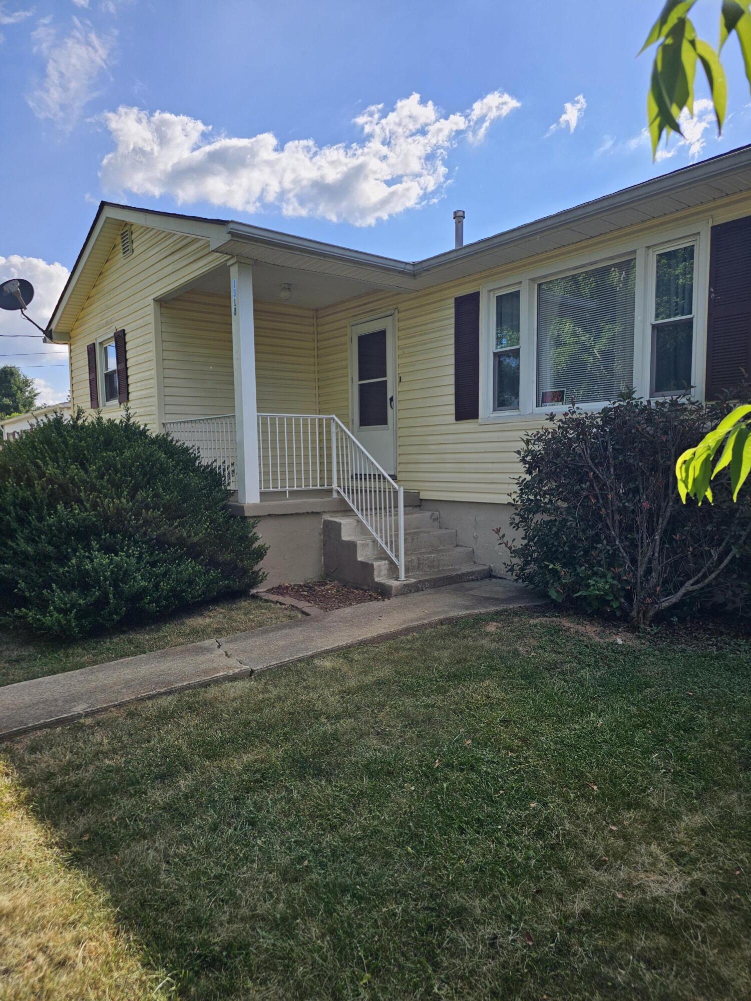 1318 Cedar Ave