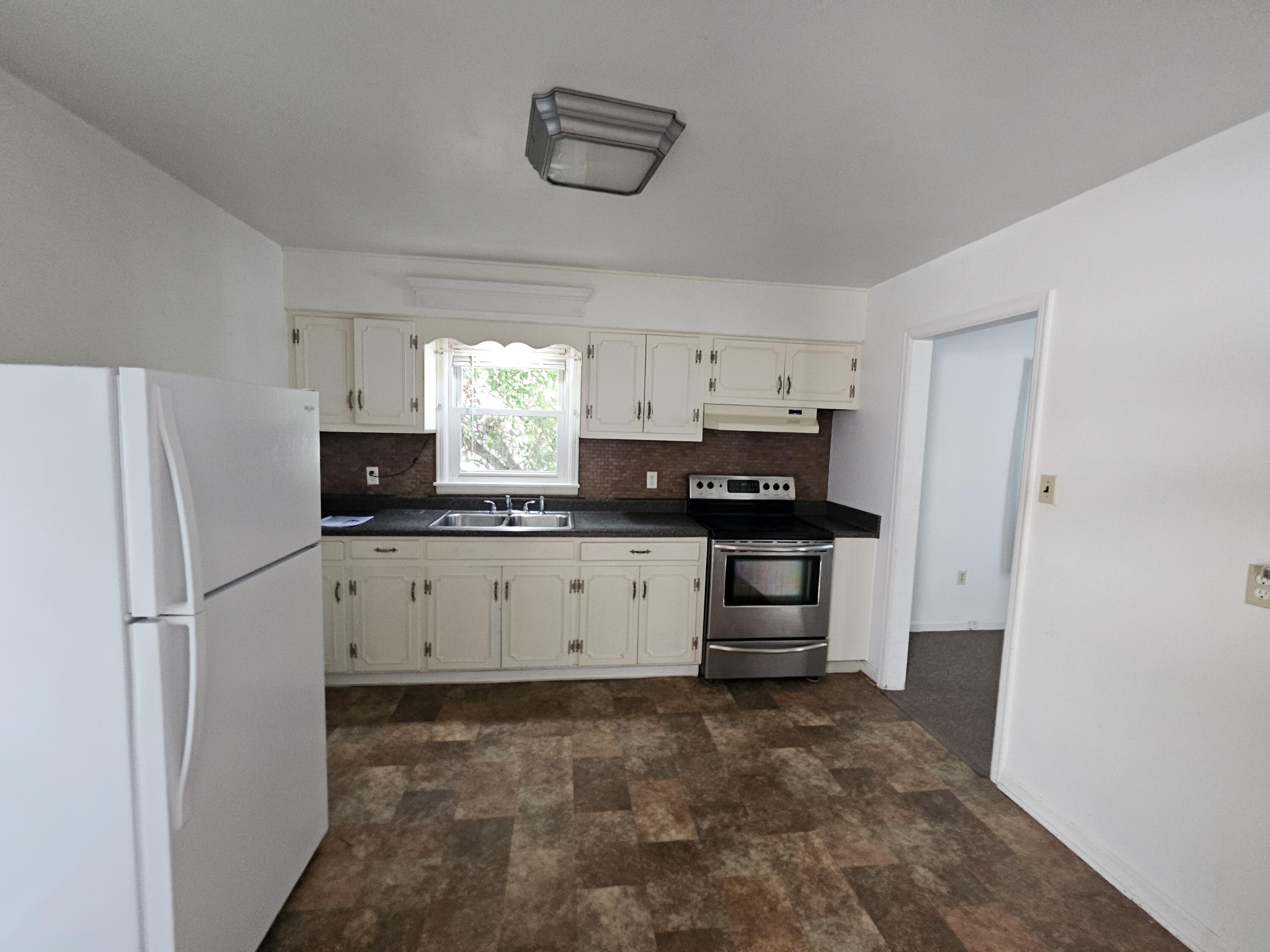 1318 Cedar Ave