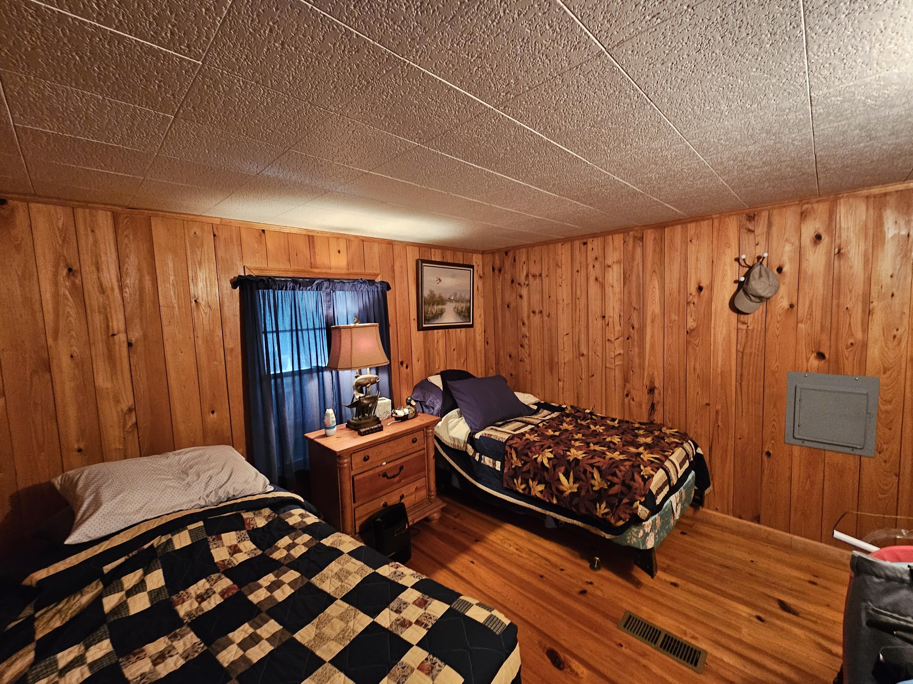 557 Texas Ln