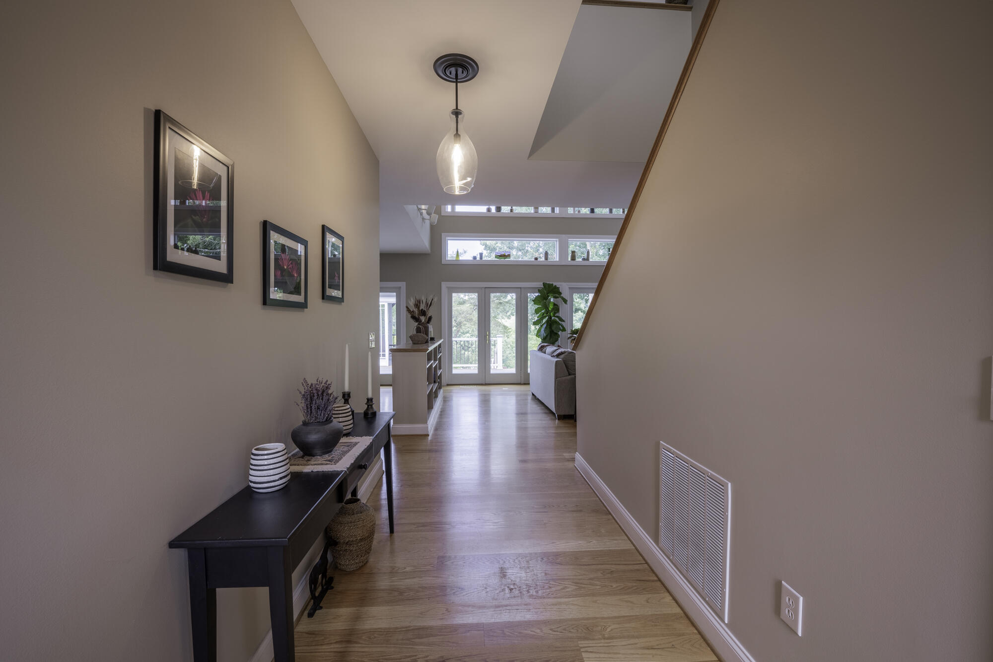 89 Woodridge Ln