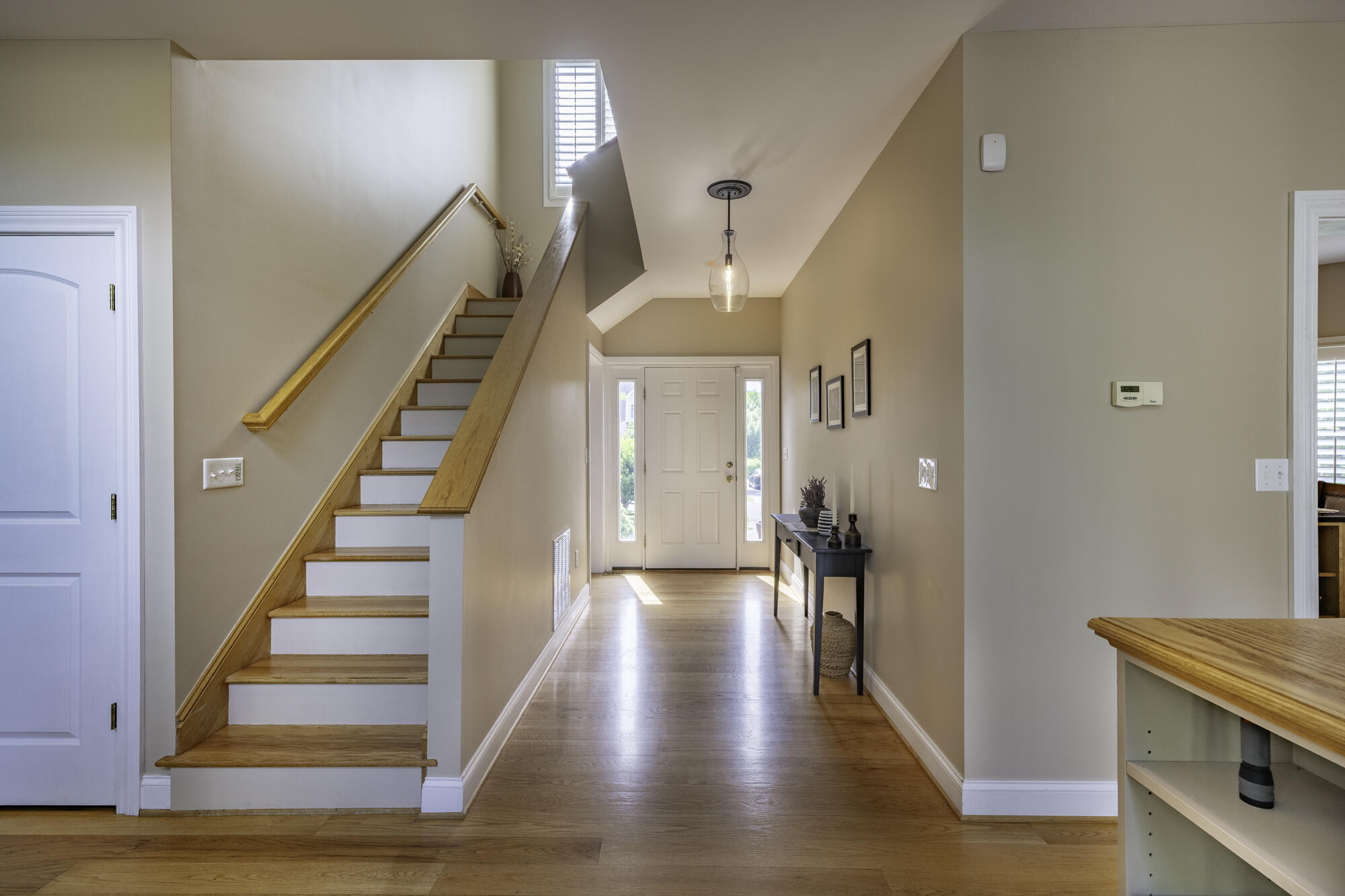 89 Woodridge Ln