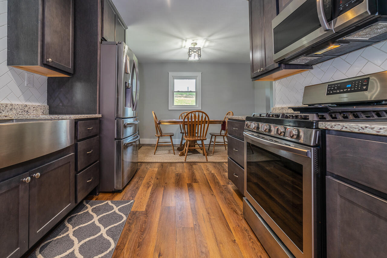 89 Claytor Ln