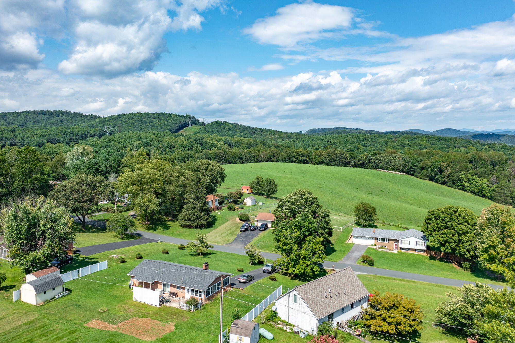 63 Monacan Ct