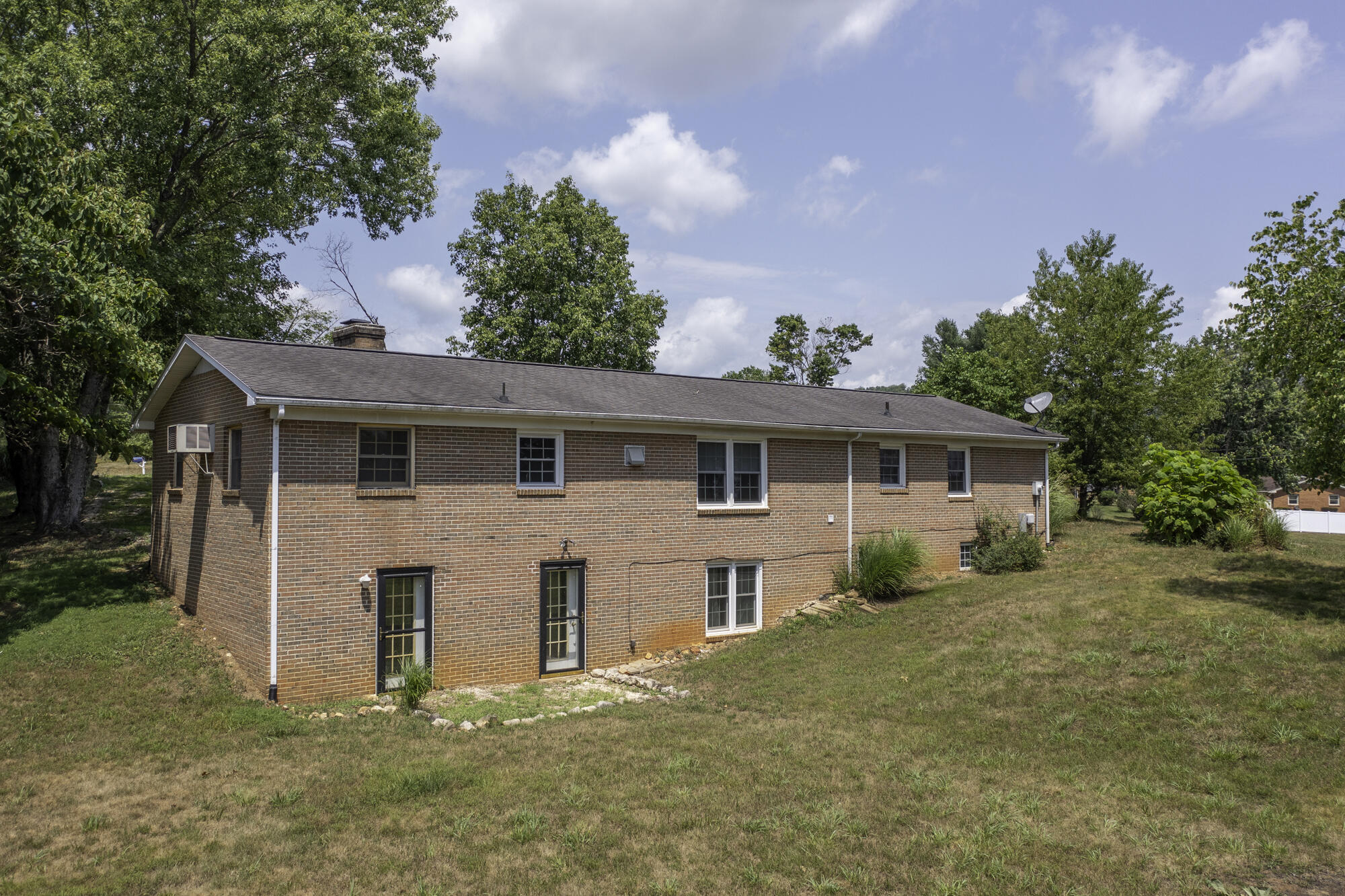 63 Monacan Ct