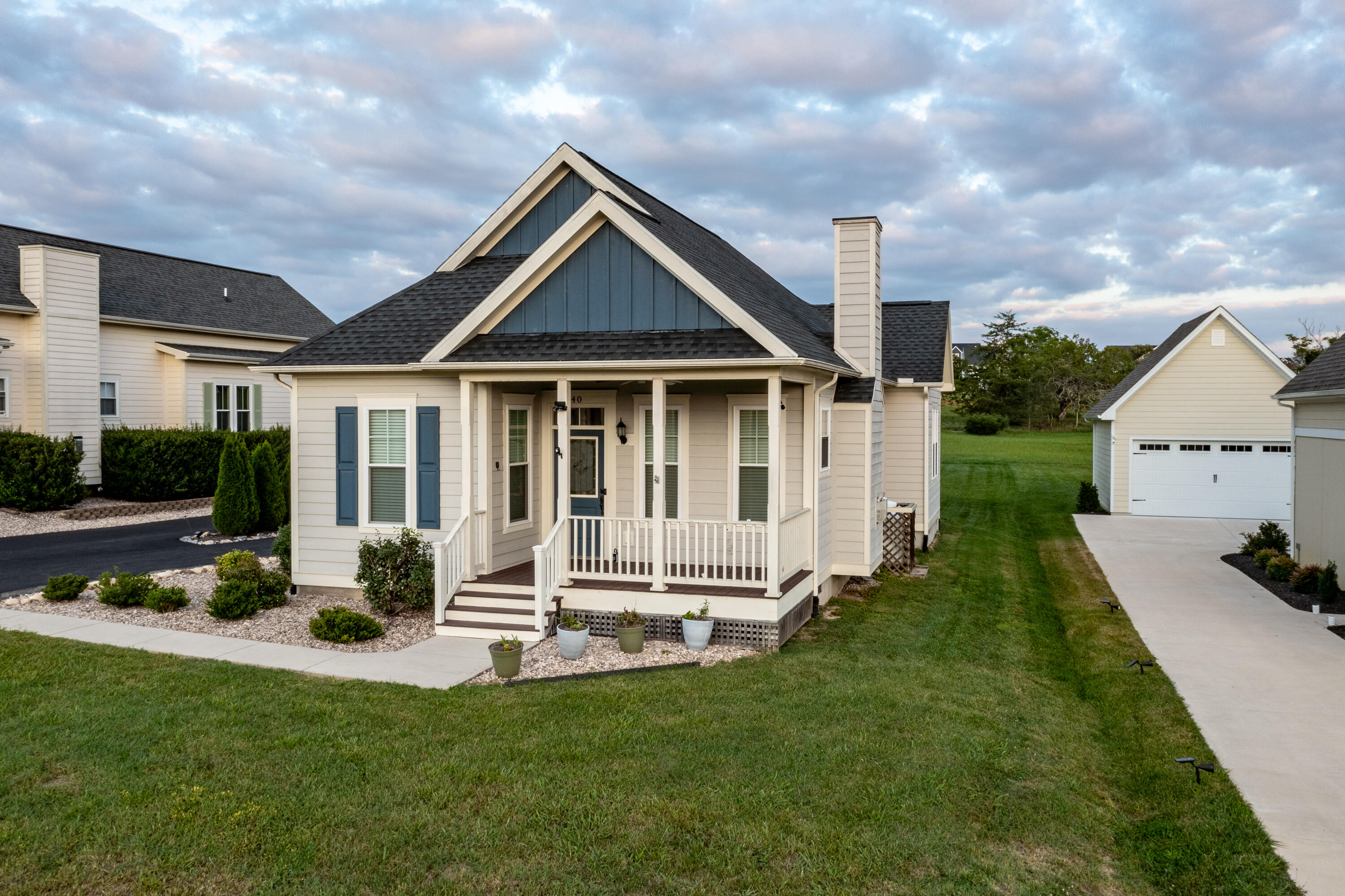 40 Florence Sarah Ln