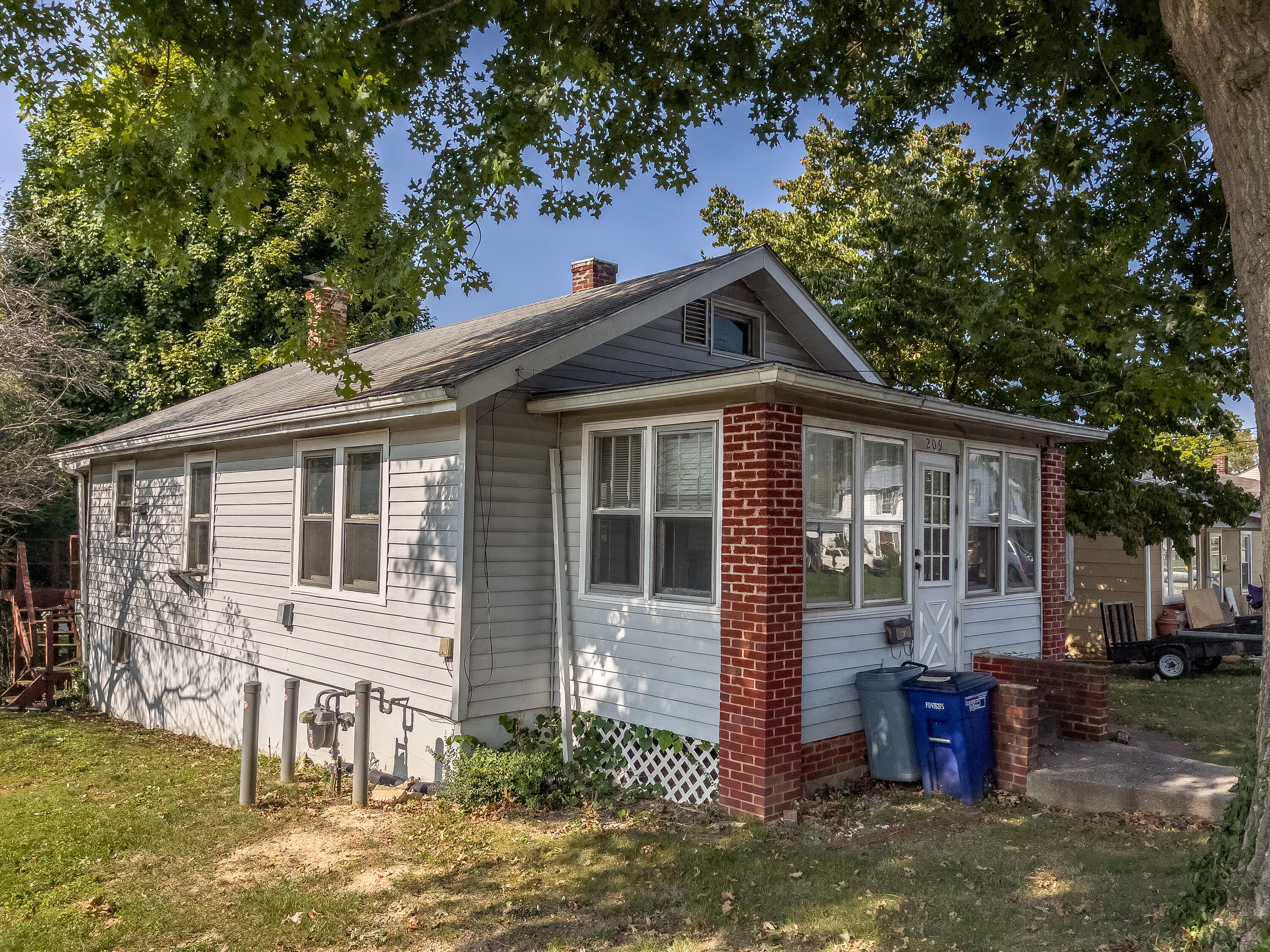 209 Taylor St