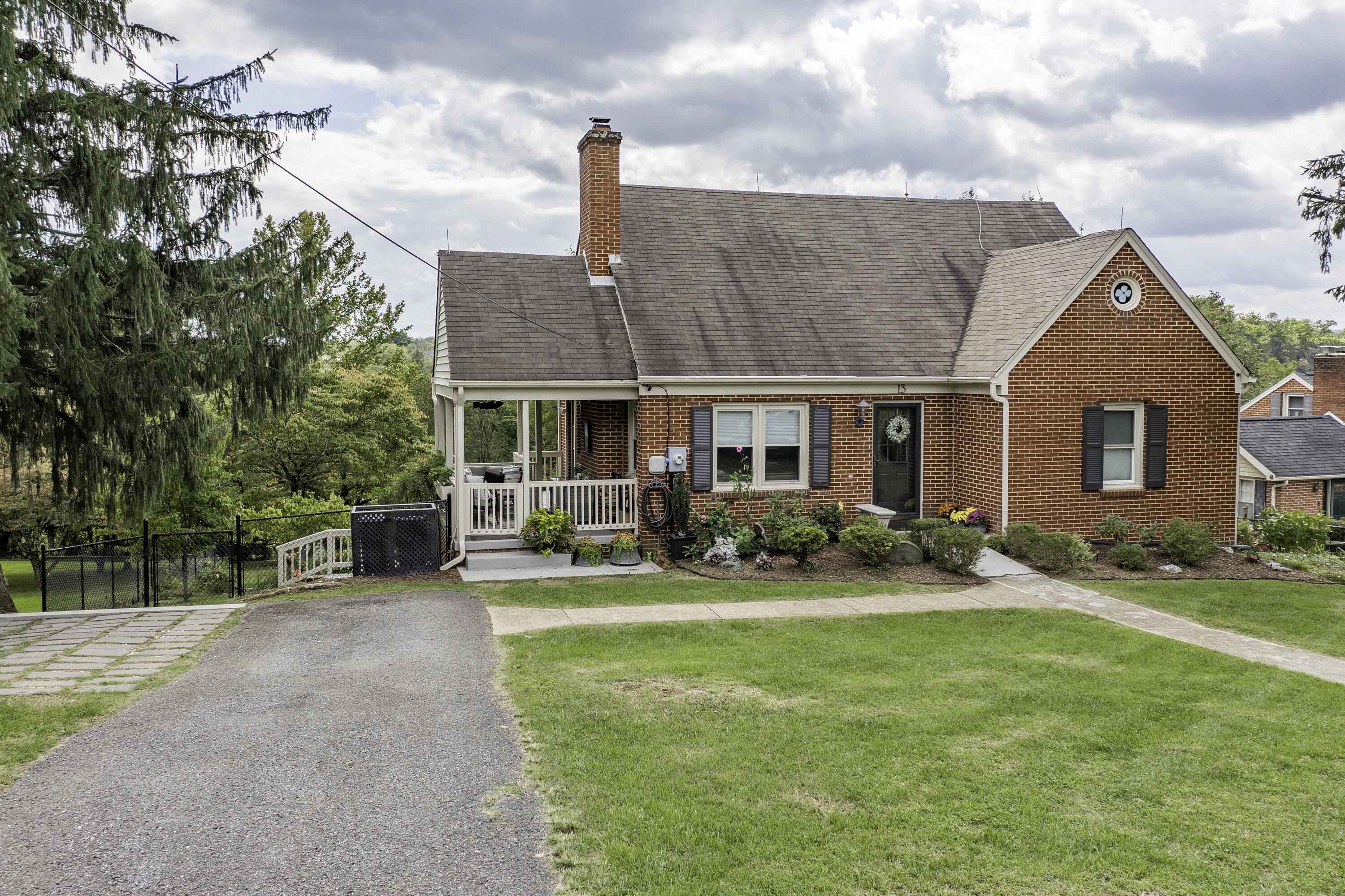 13 Hunter Hill, Extension Rd