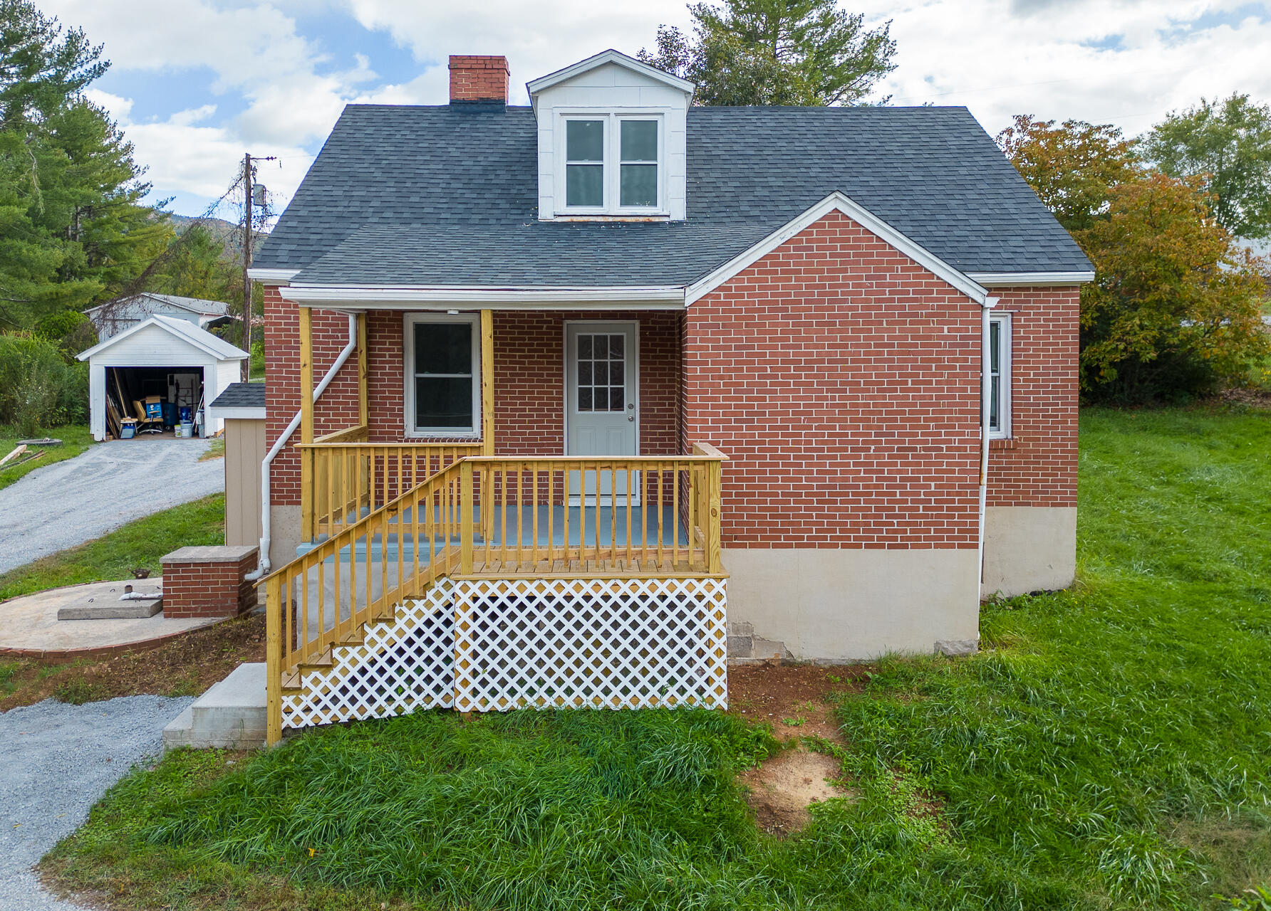 93 Cameron St