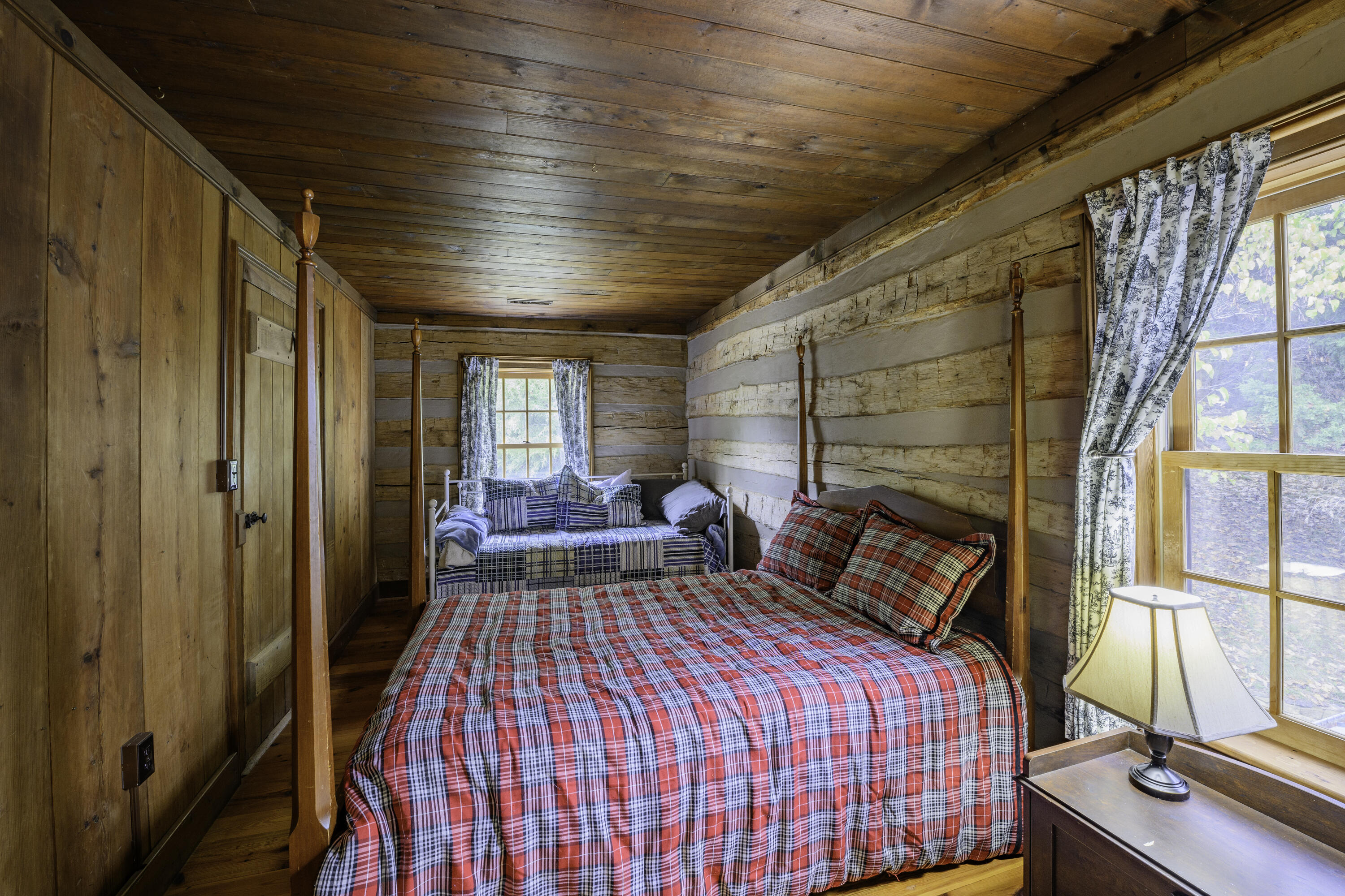 1997 Timber Ridge Rd