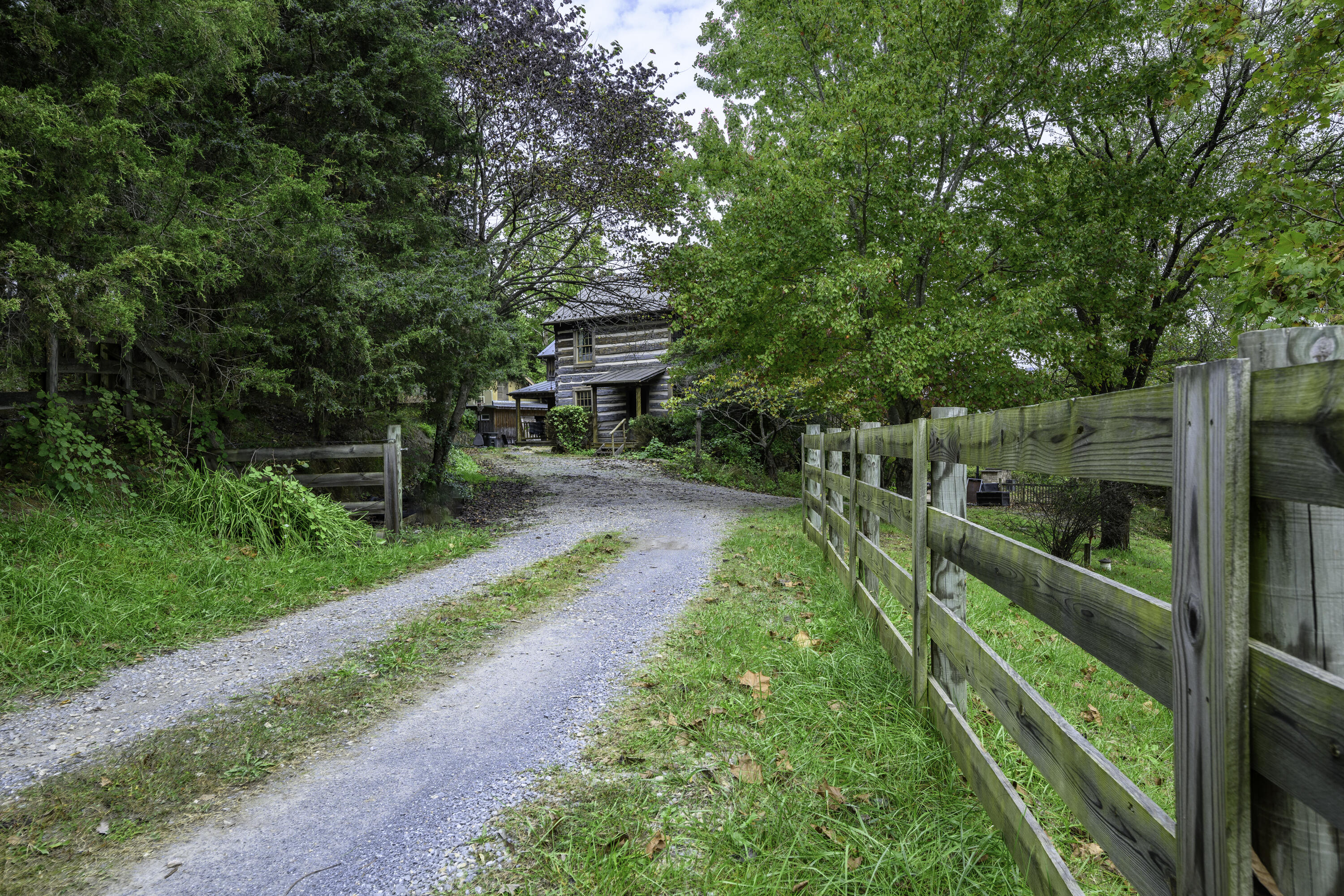 1997 Timber Ridge Rd