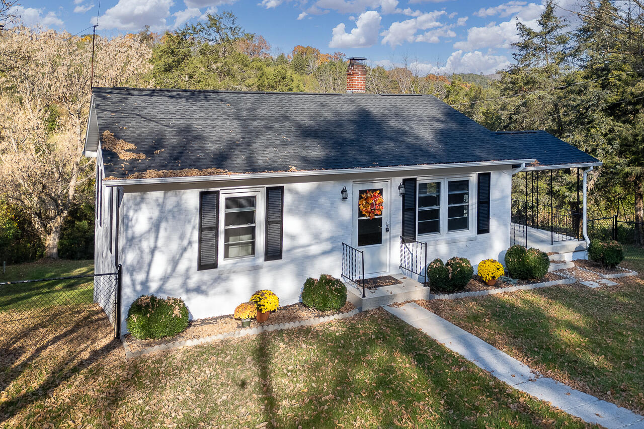 300 Wesley Chapel Rd