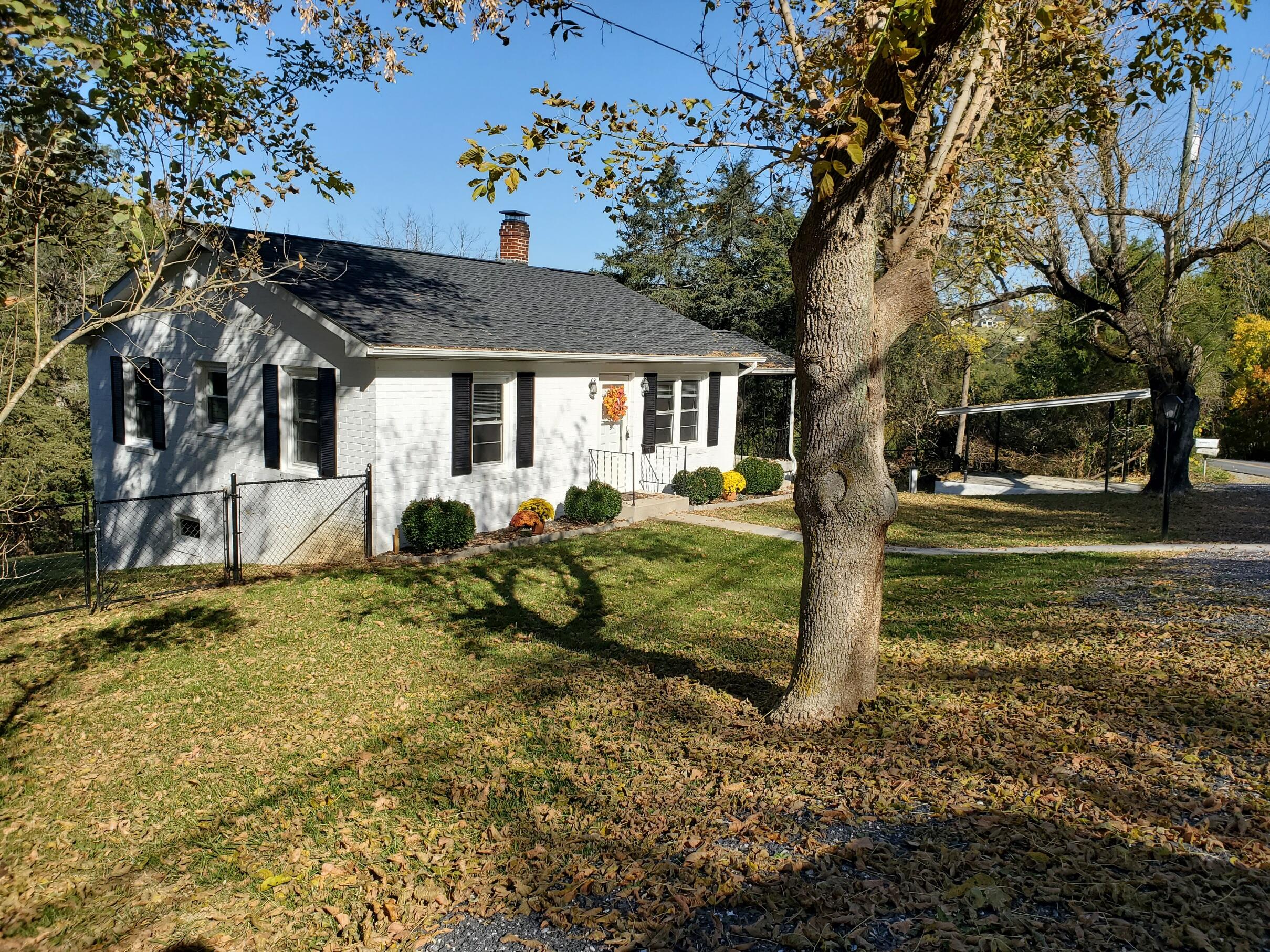 300 Wesley Chapel Rd