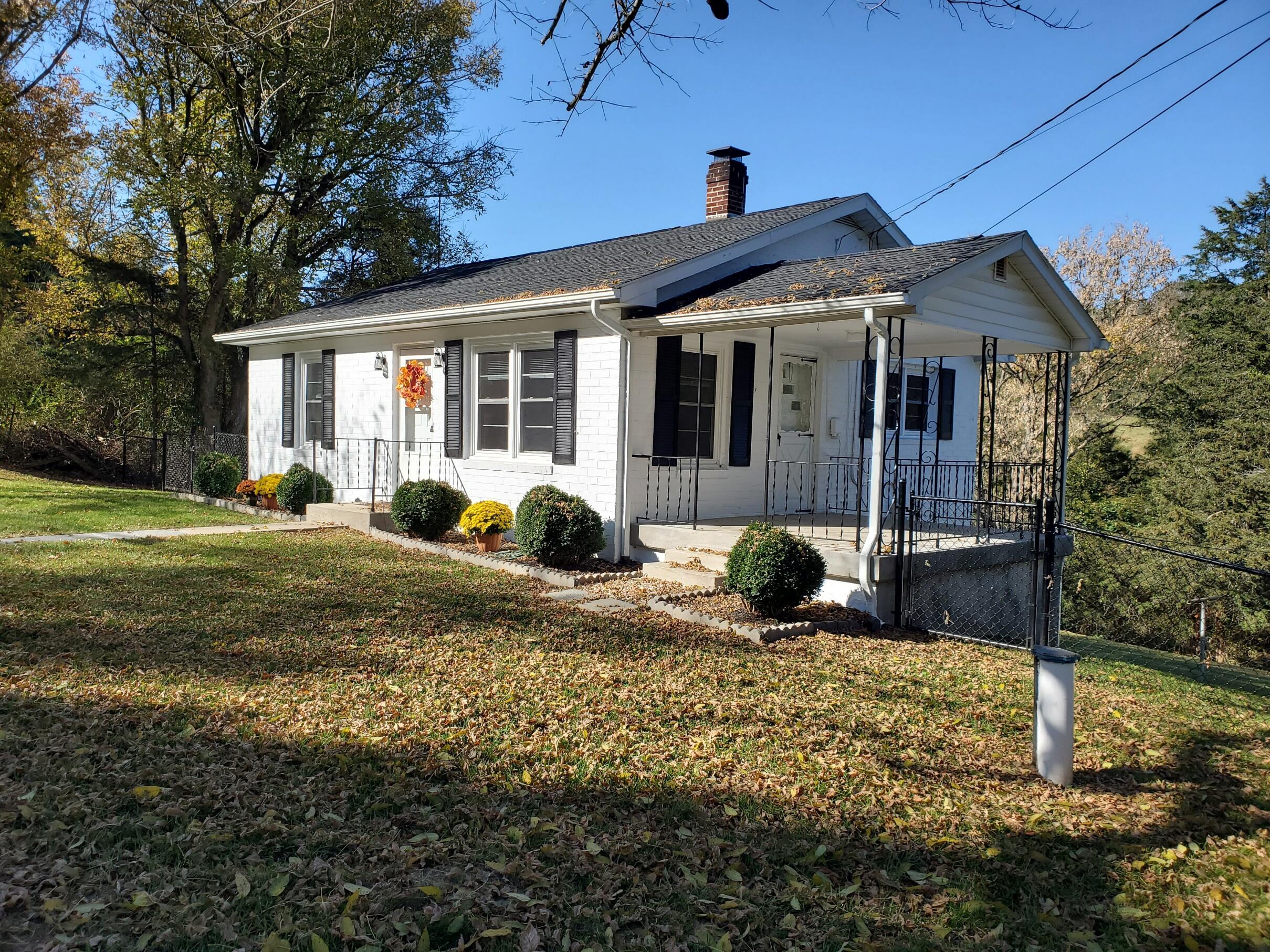 300 Wesley Chapel Rd