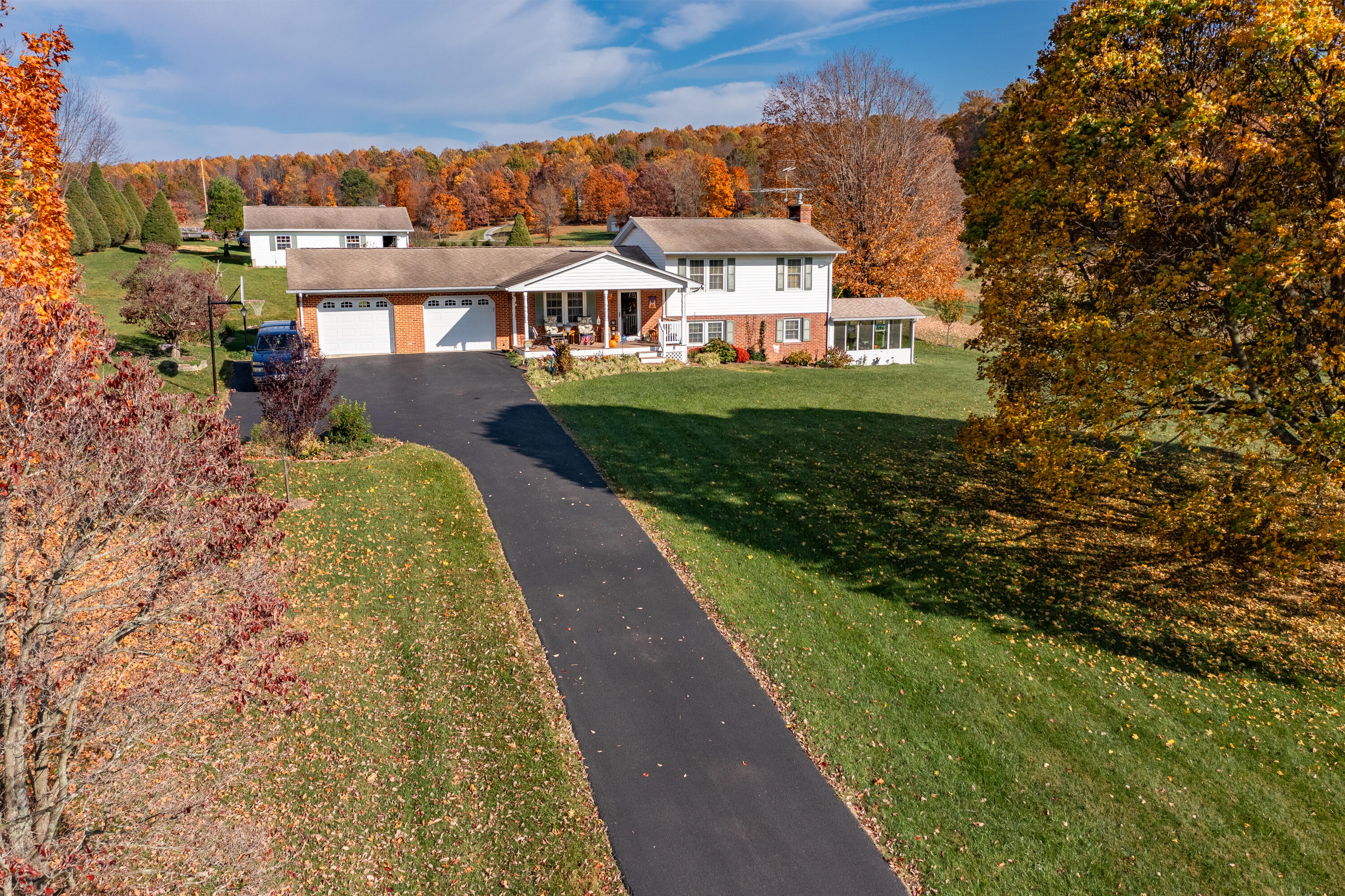 5660 Borden Grant Trl