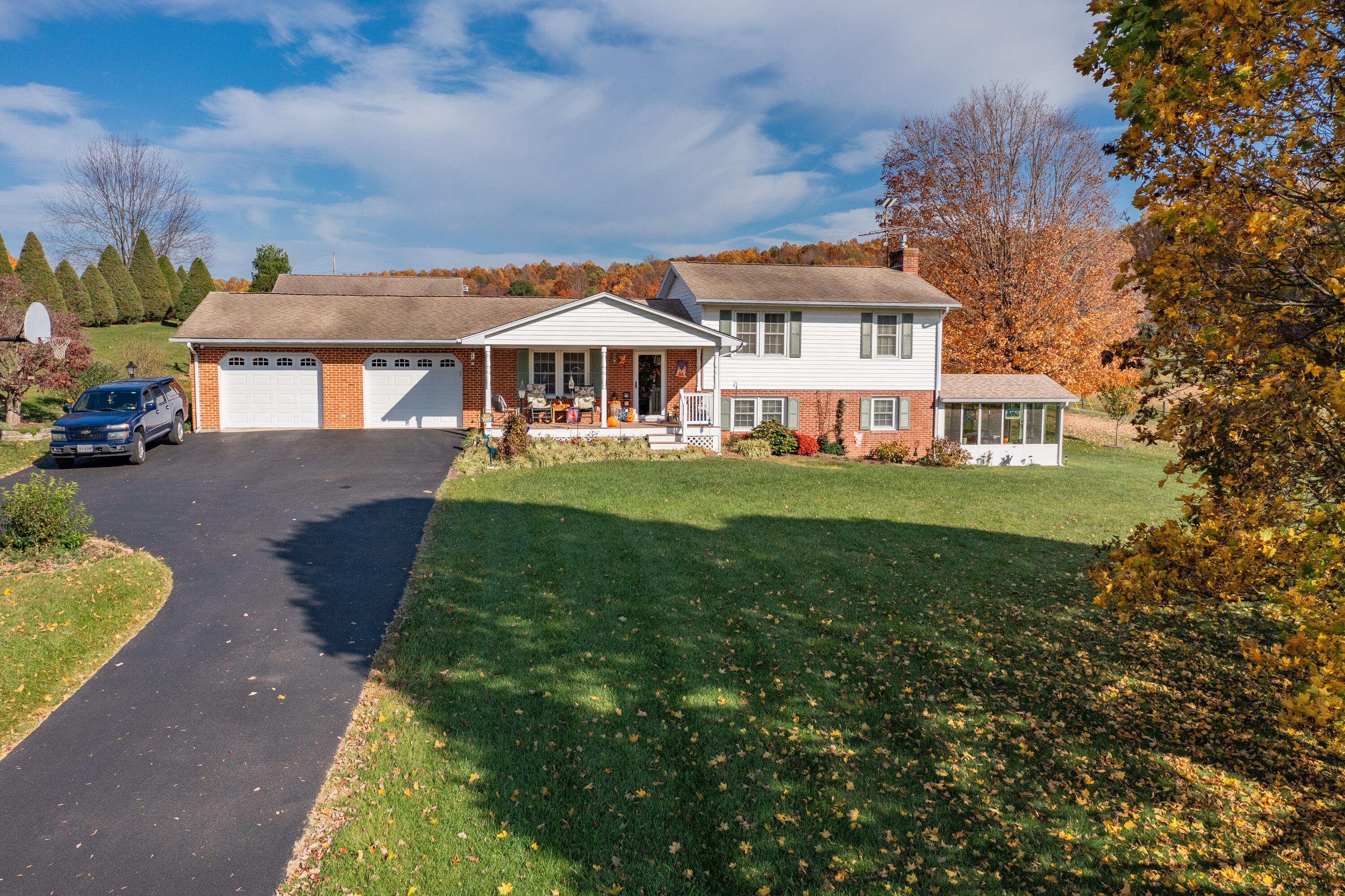 5660 Borden Grant Trl
